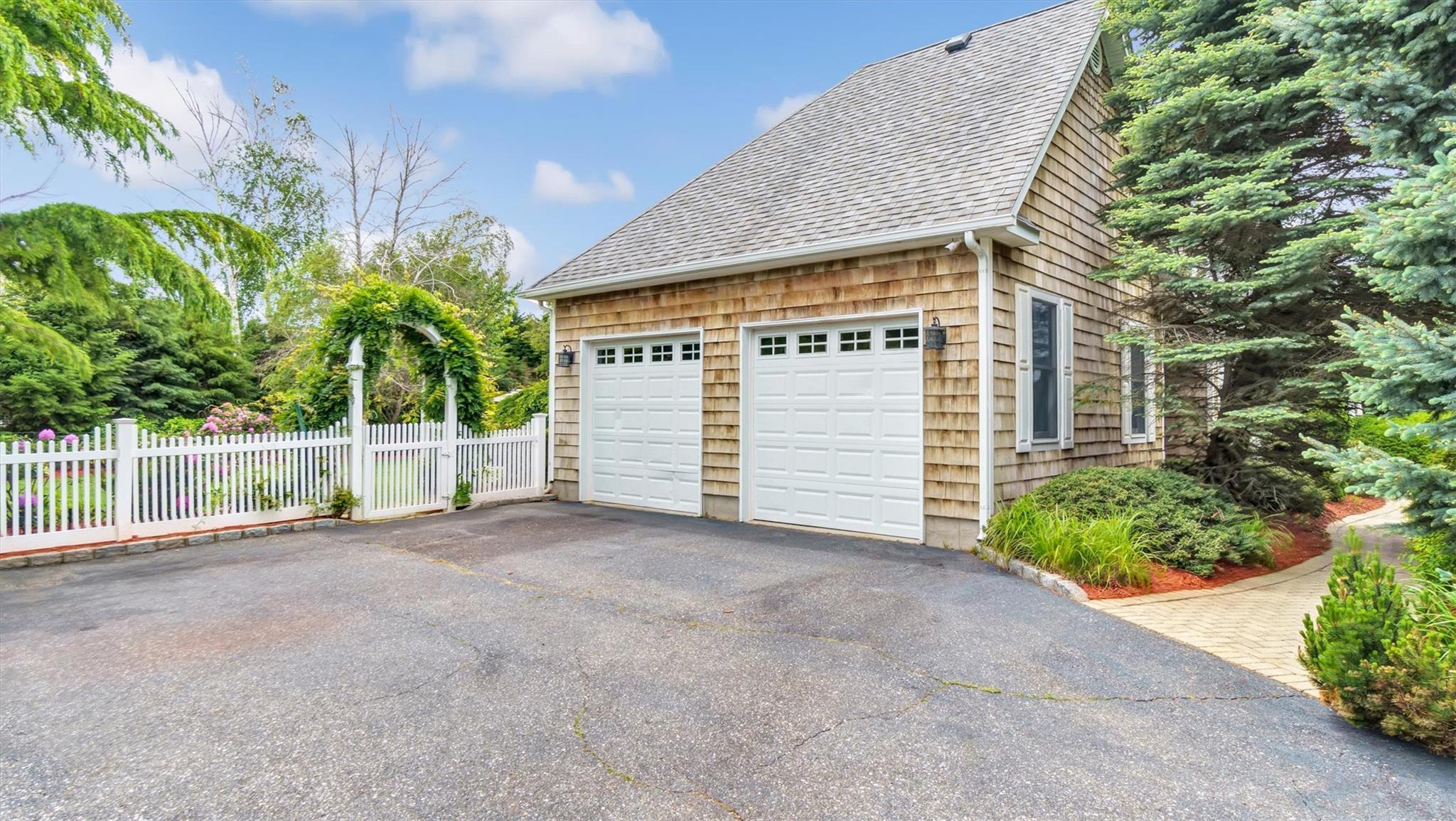Single Family Water  Suffolk County, NY 11971, MLS-868556-34