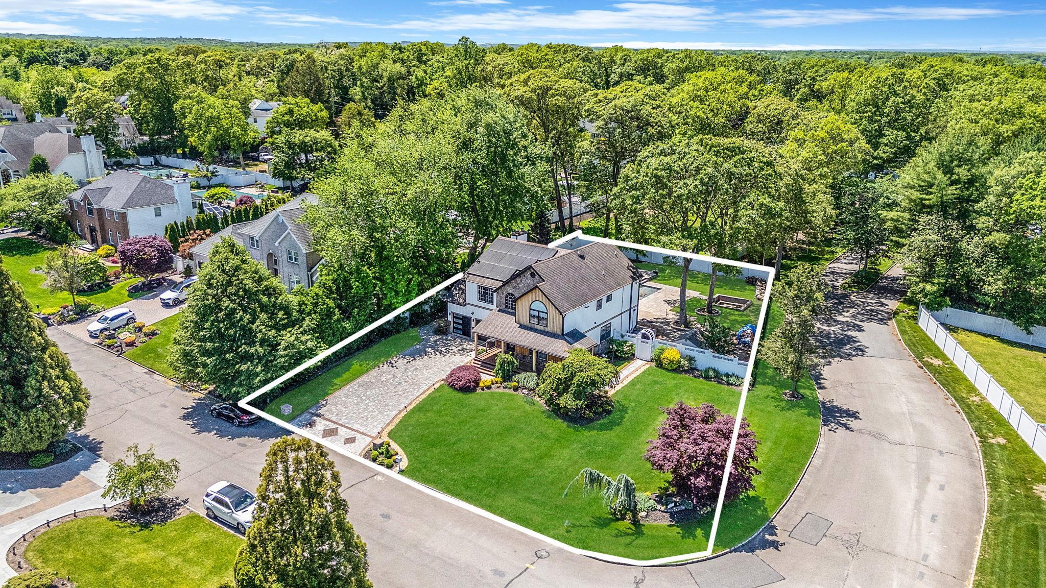 Single Family Hamilton  Suffolk County, NY 11755, MLS-868579-43