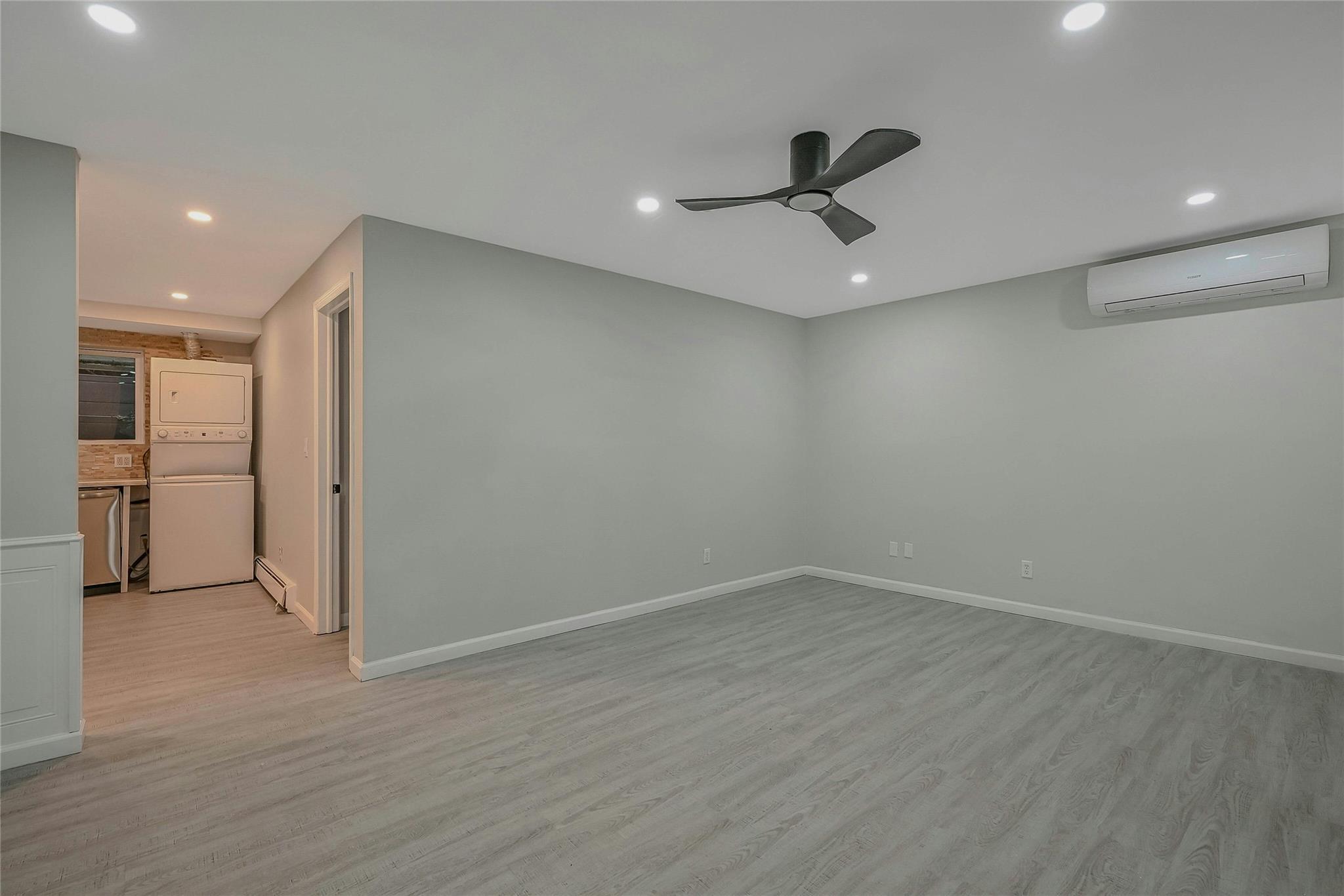 Single Family Bread And Cheese Hollow  Suffolk County, NY 11768, MLS-868594-30