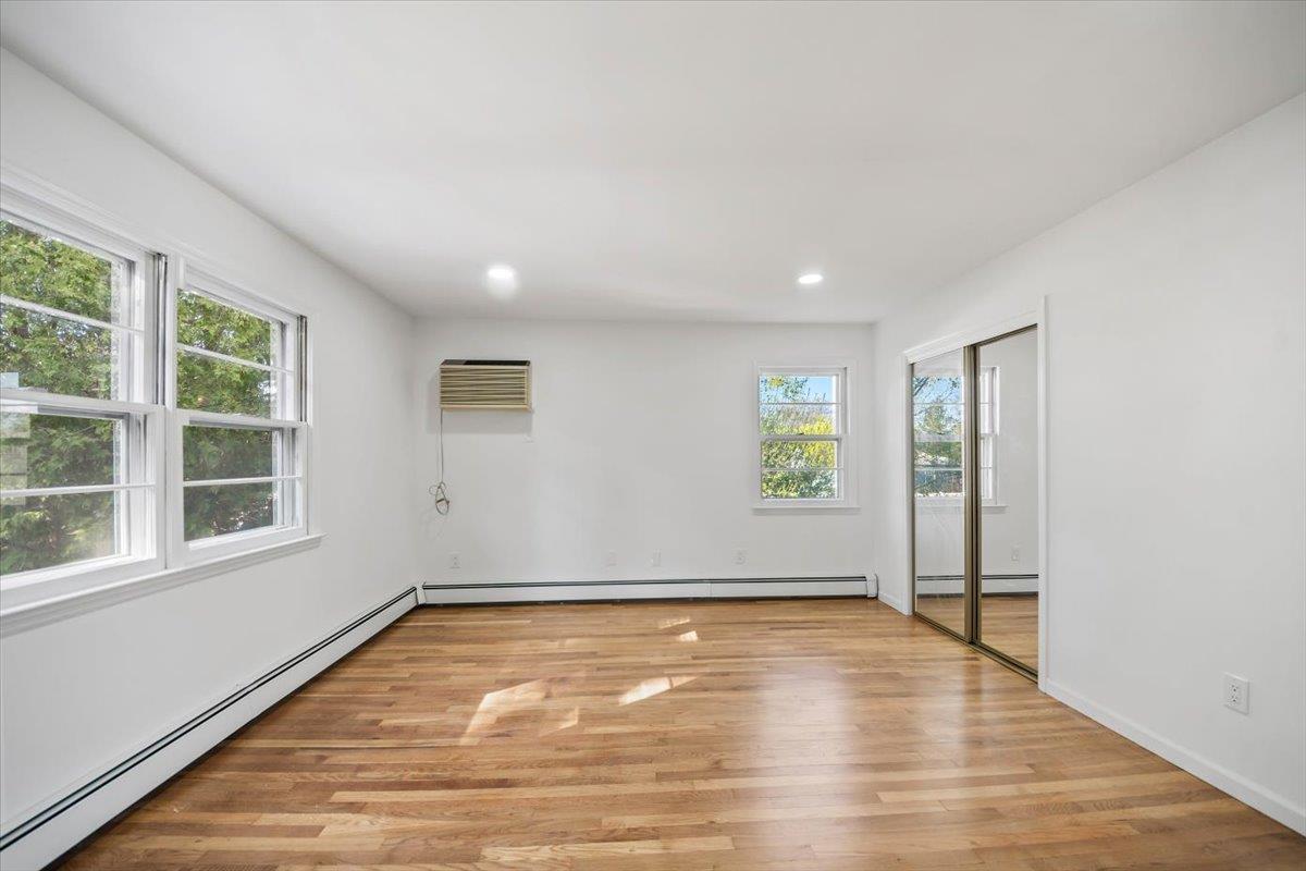 Single Family Mohawk  Westchester County, NY 10710, MLS-868657-11