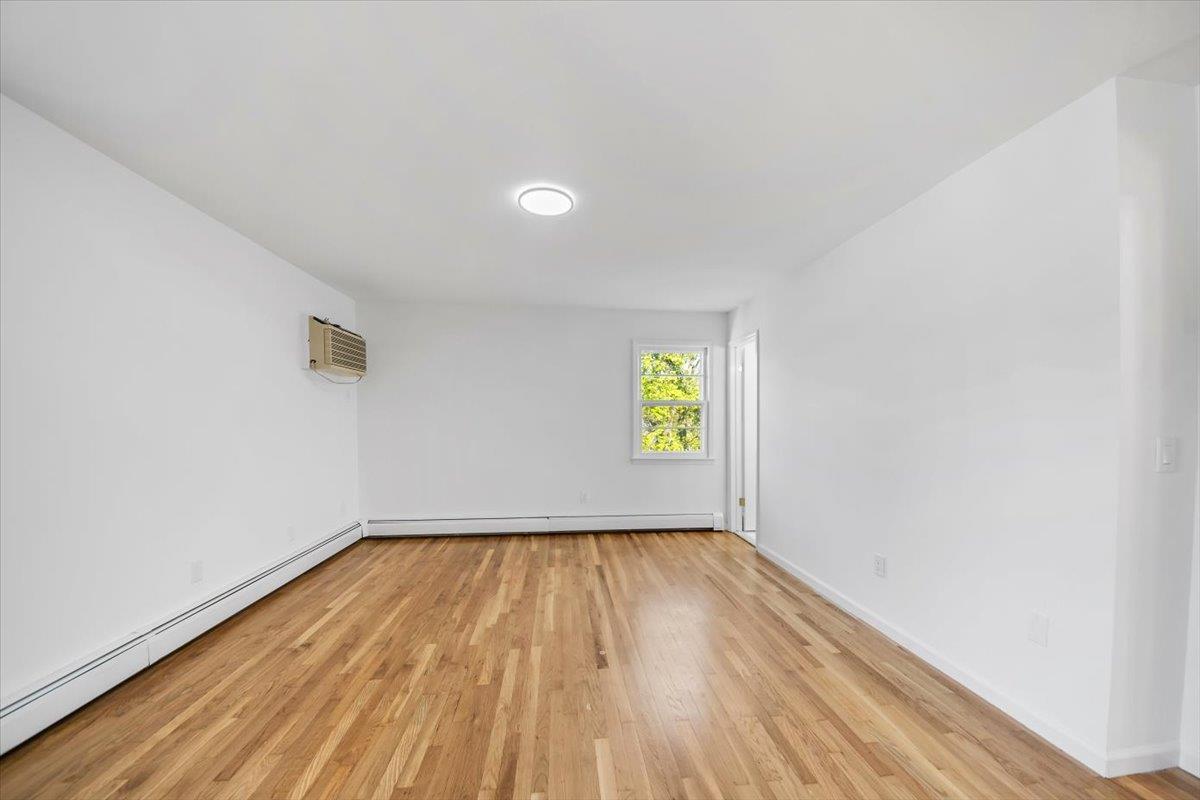 Single Family Mohawk  Westchester County, NY 10710, MLS-868657-14