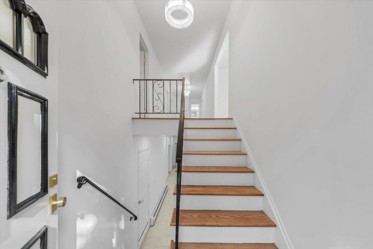 Single Family Mohawk  Westchester County, NY 10710, MLS-868657-3