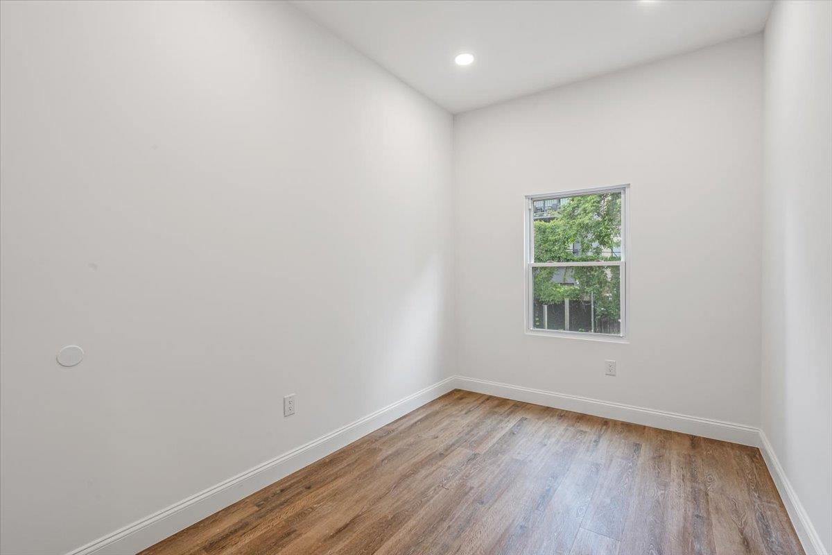 Single Family Van Buren  Brooklyn, NY 11221, MLS-868664-14