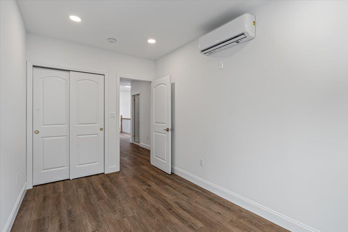 Single Family Van Buren  Brooklyn, NY 11221, MLS-868664-27