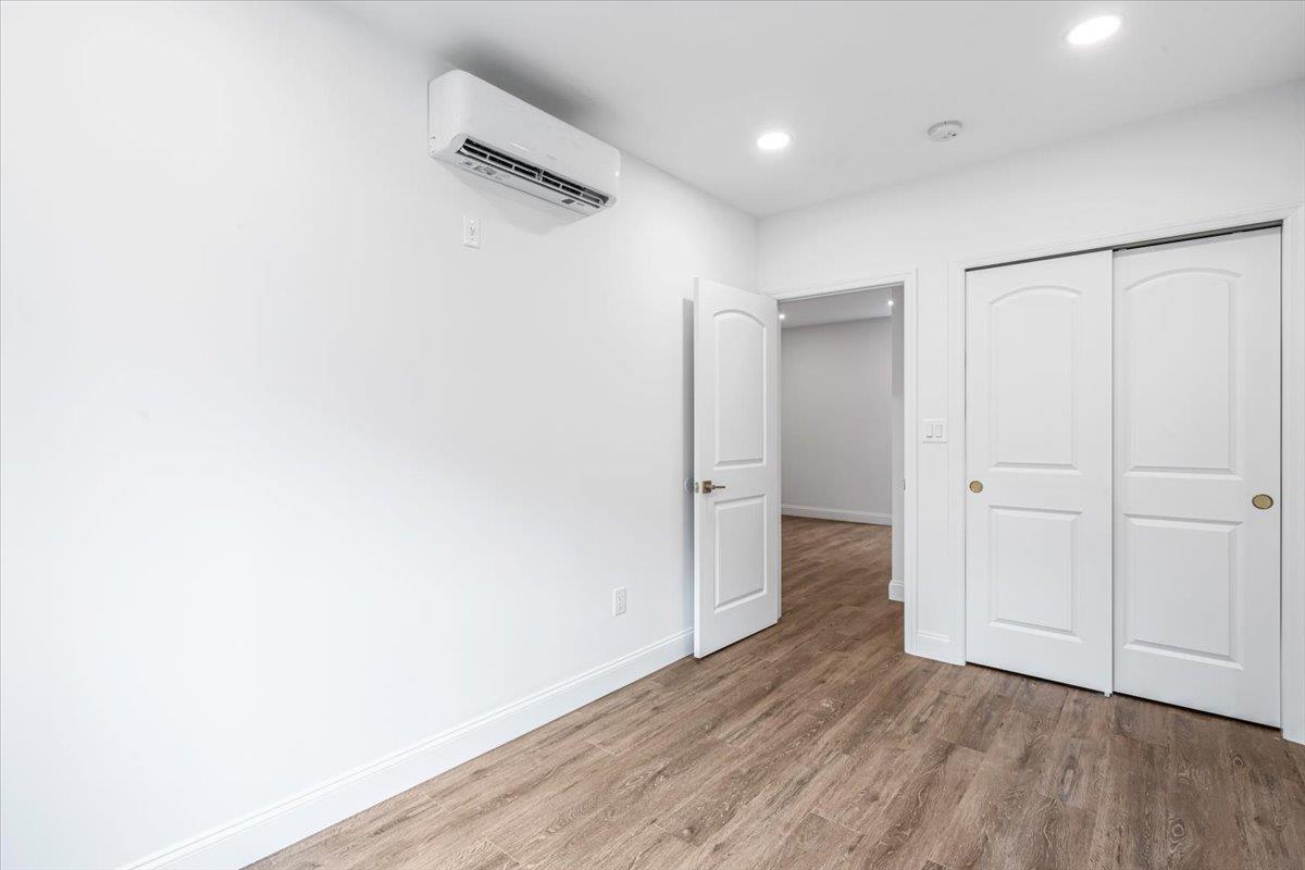 Single Family Van Buren  Brooklyn, NY 11221, MLS-868664-28