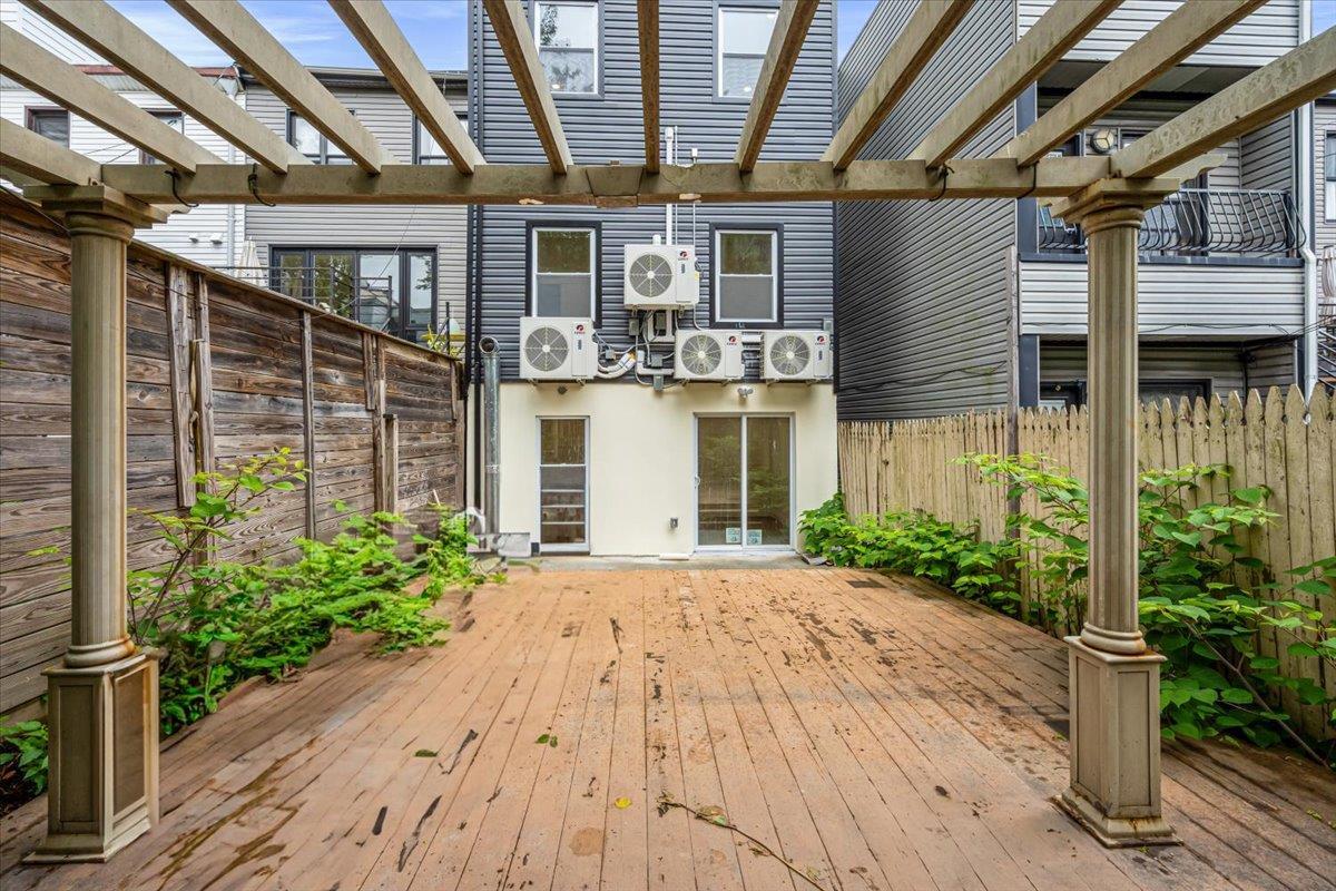 Single Family Van Buren  Brooklyn, NY 11221, MLS-868664-9