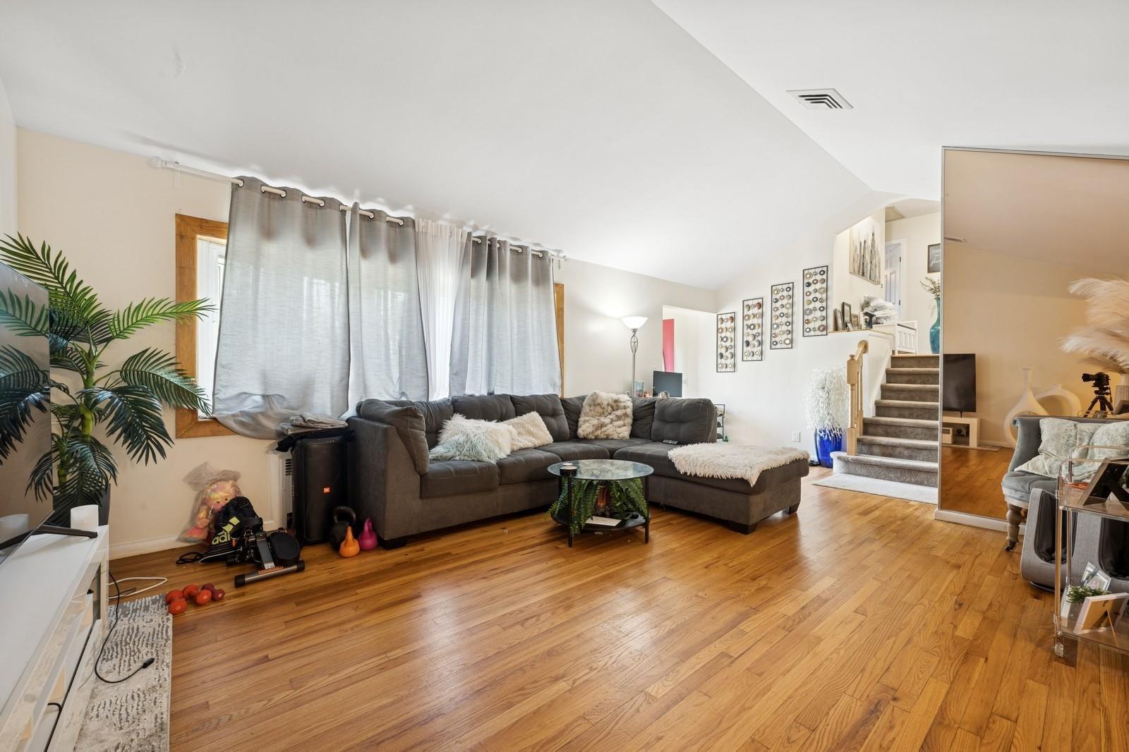 Single Family Park Nassau County, NY 11561, MLS-868671-11