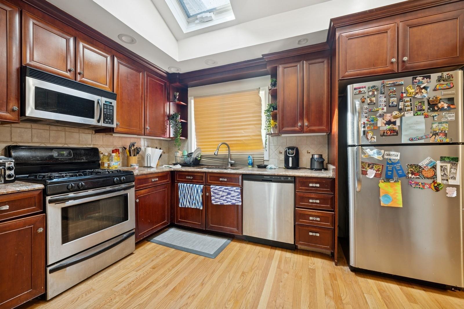 Single Family Park Nassau County, NY 11561, MLS-868671-15