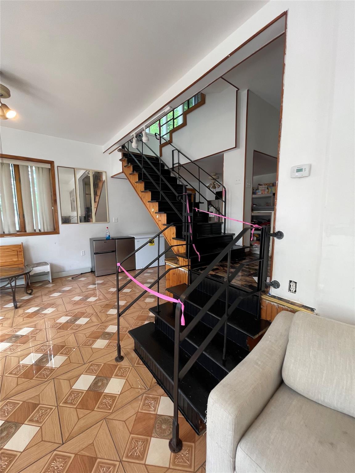 Single Family Park Nassau County, NY 11520, MLS-868675-12