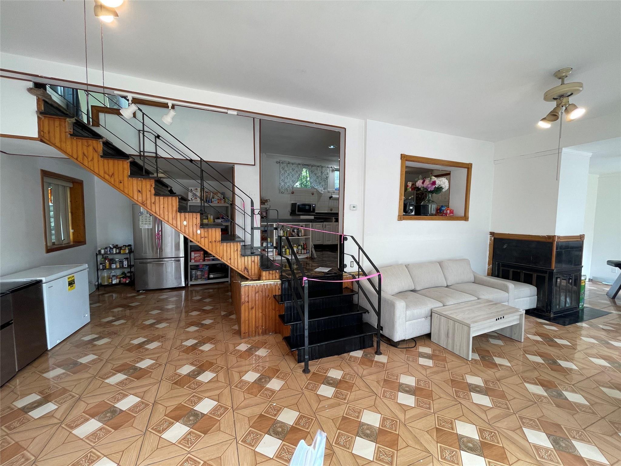 Single Family Park Nassau County, NY 11520, MLS-868675-14