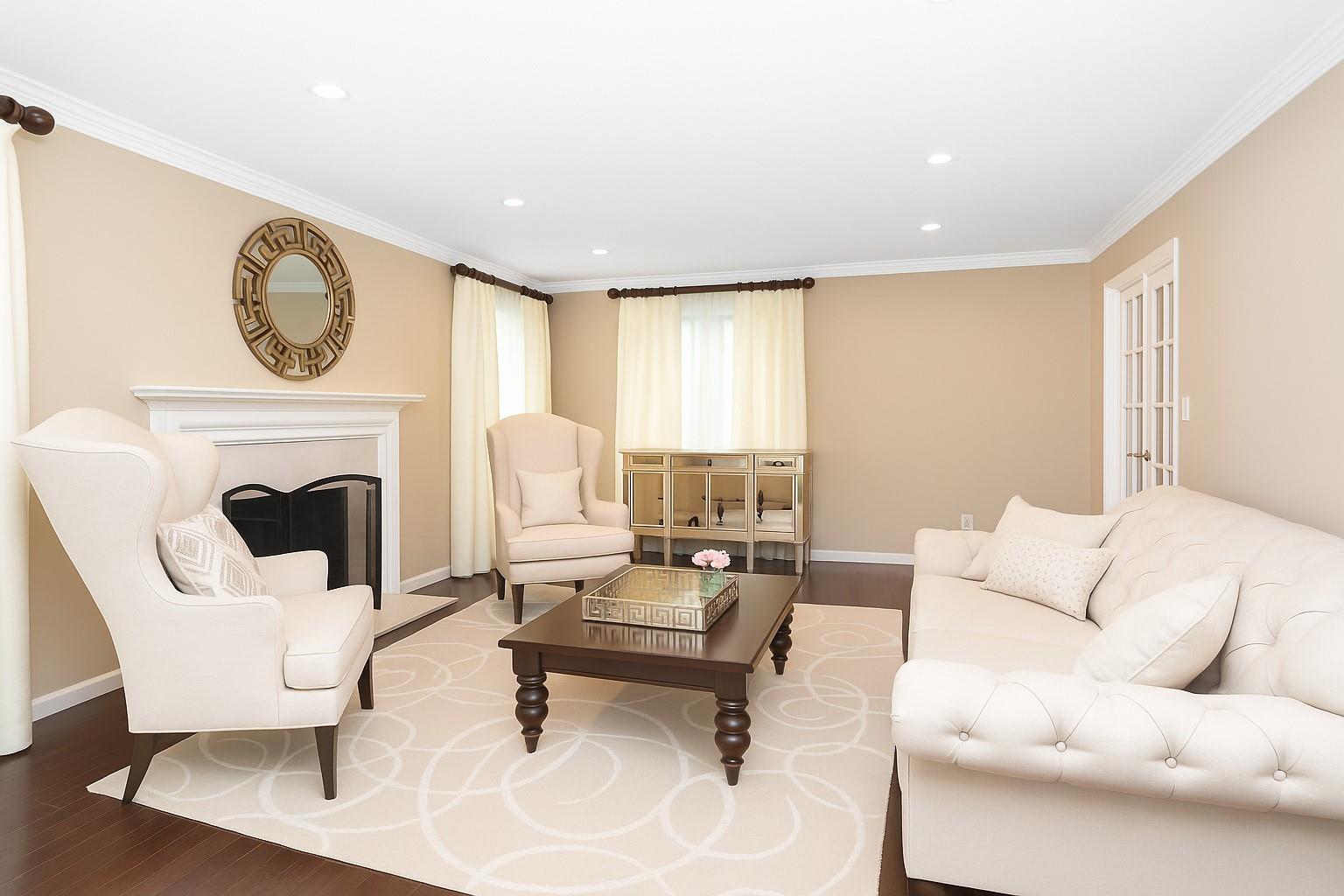 Single Family Bates  Nassau County, NY 11020, MLS-868688-11