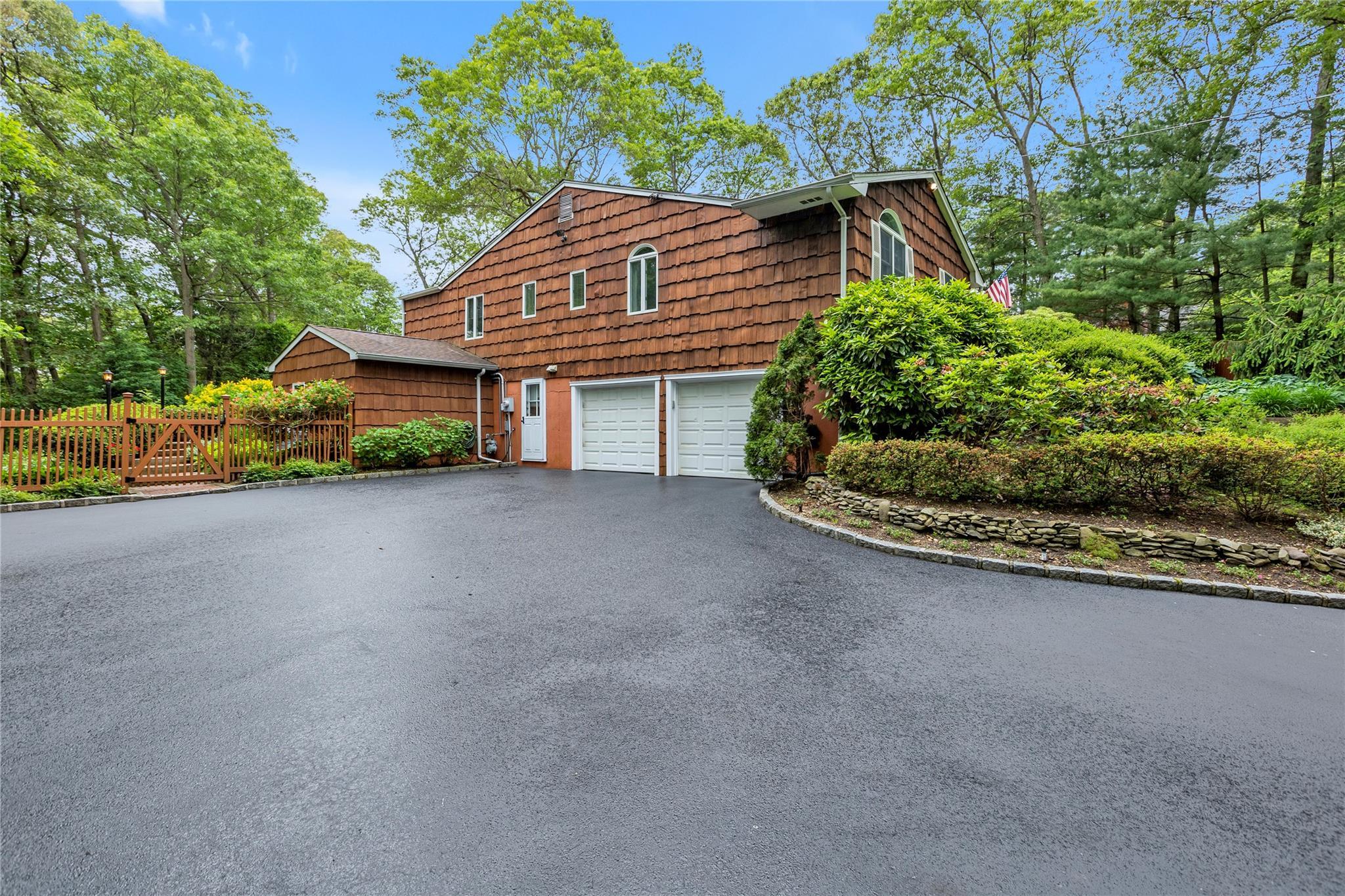Single Family Warner  Suffolk County, NY 11743, MLS-868689-31
