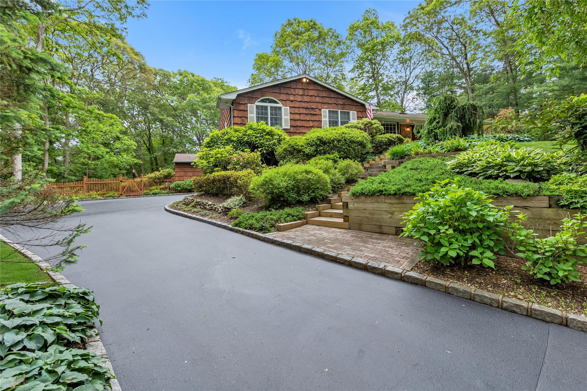 Single Family Warner  Suffolk County, NY 11743, MLS-868689-33