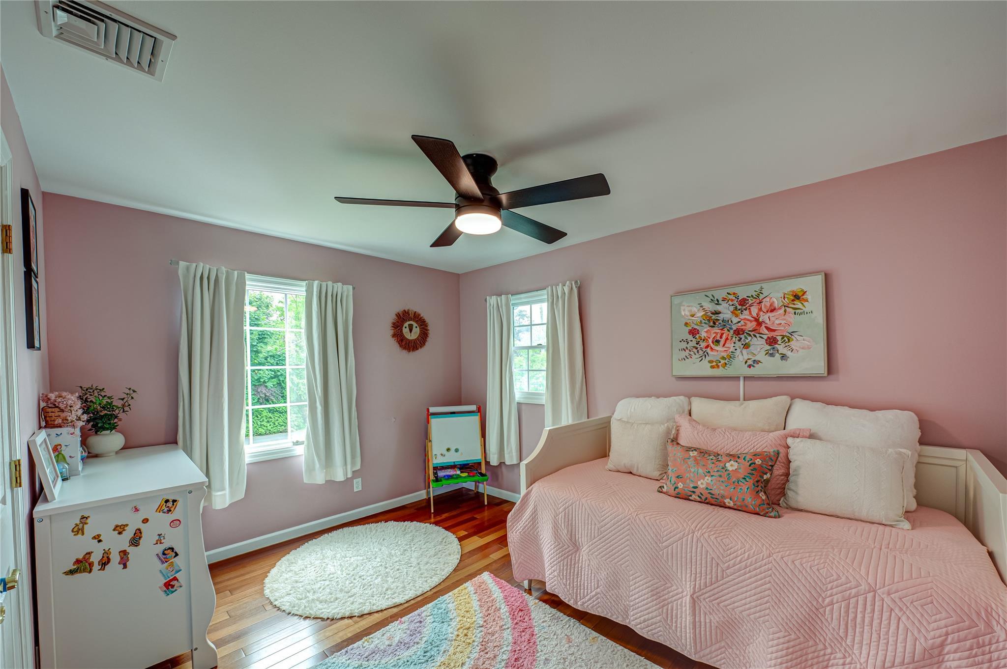 Single Family Sea Cove  Suffolk County, NY 11768, MLS-868693-13