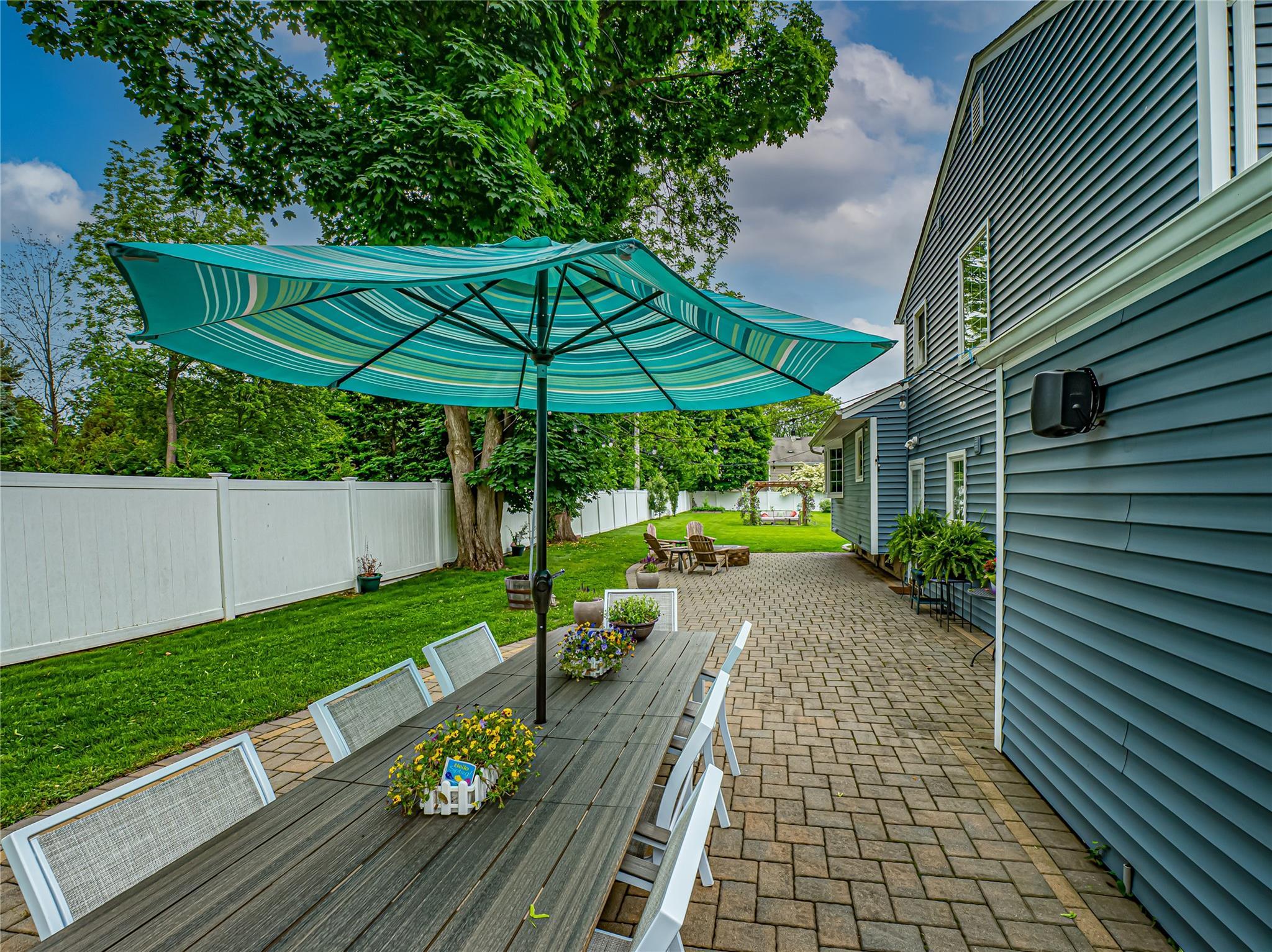 Single Family Sea Cove  Suffolk County, NY 11768, MLS-868693-18
