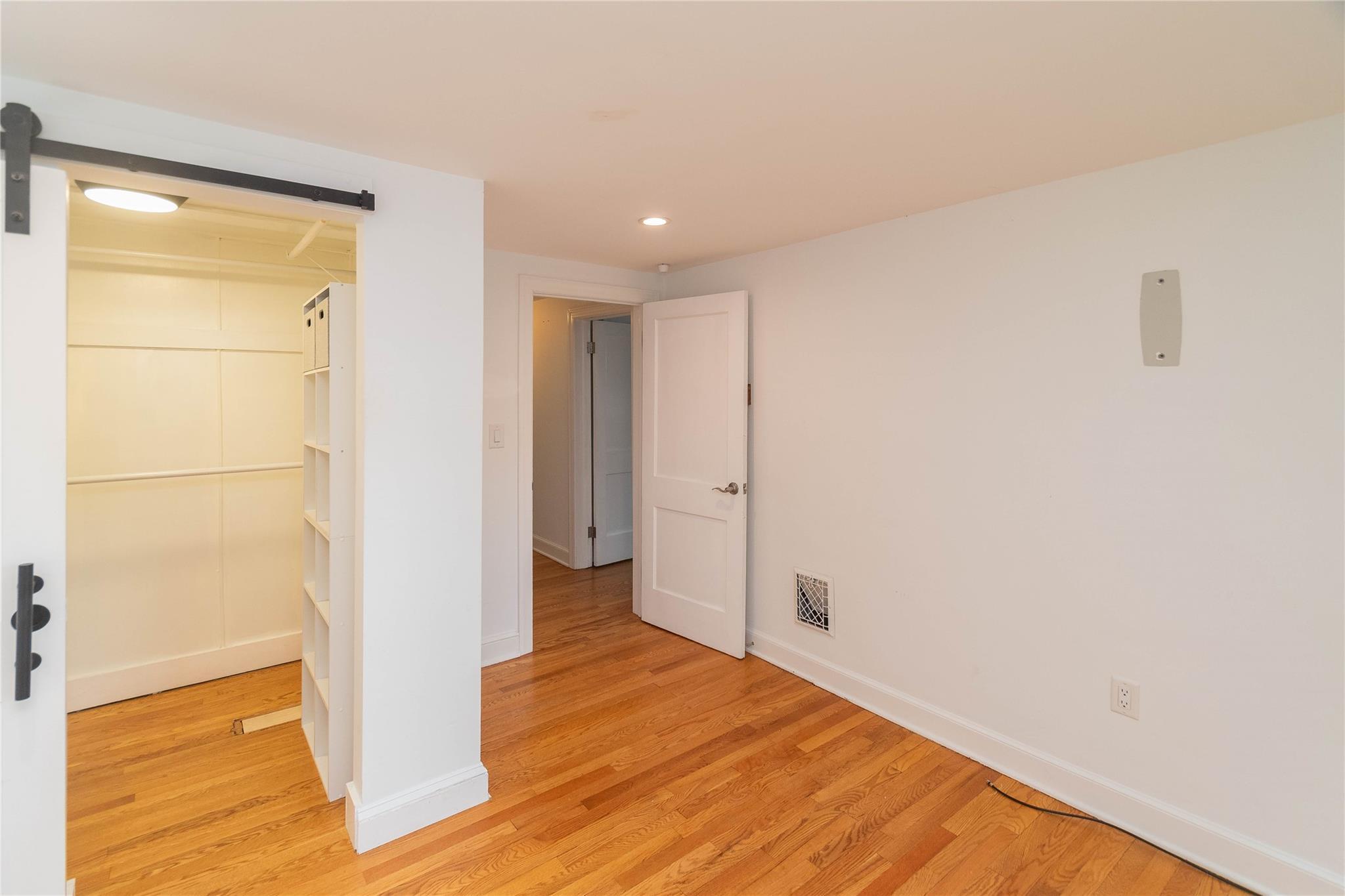 Single Family South  Orange County, NY 10990, MLS-868721-24