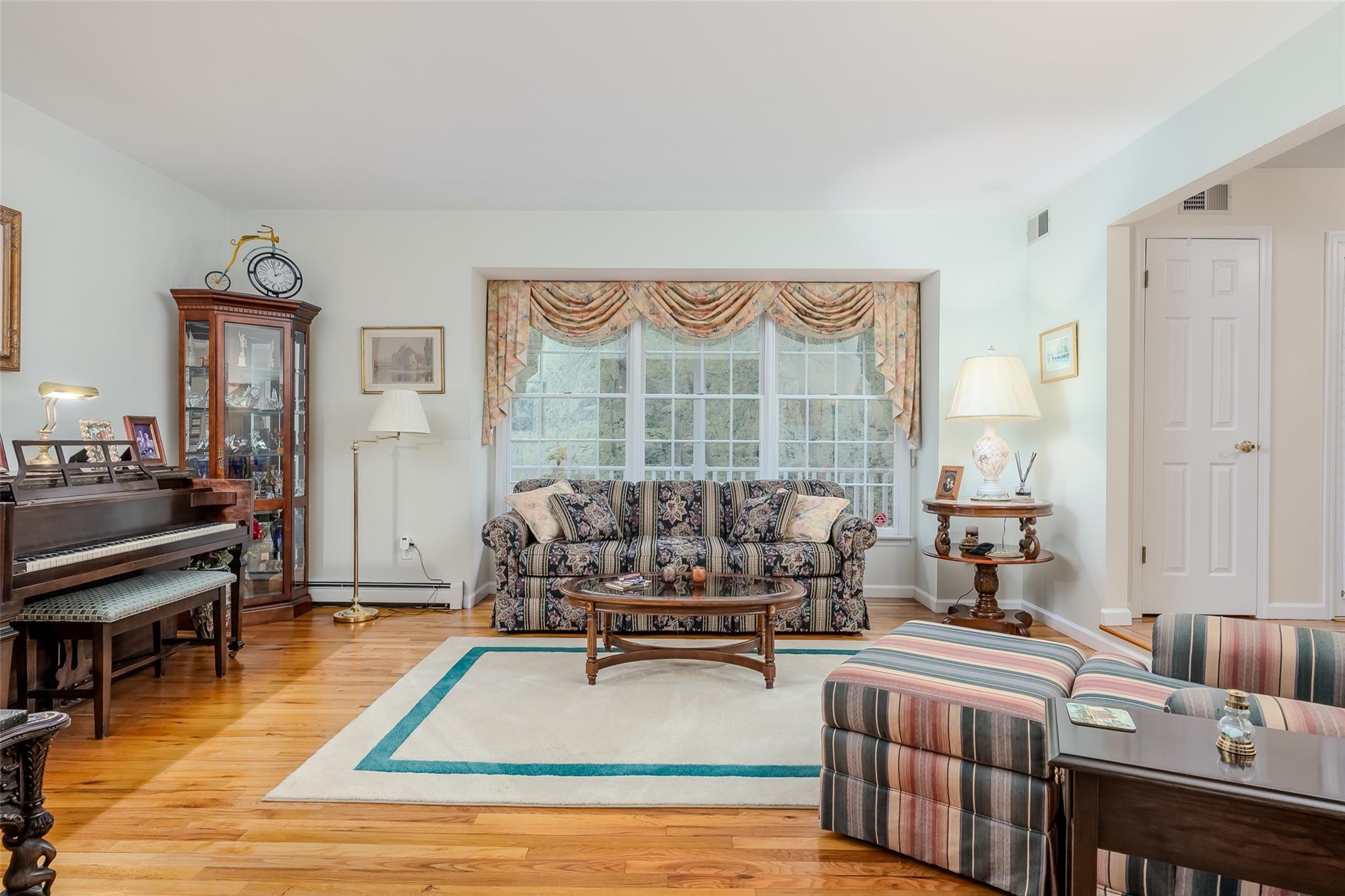 Single Family Nadworny  Suffolk County, NY 11790, MLS-868723-22