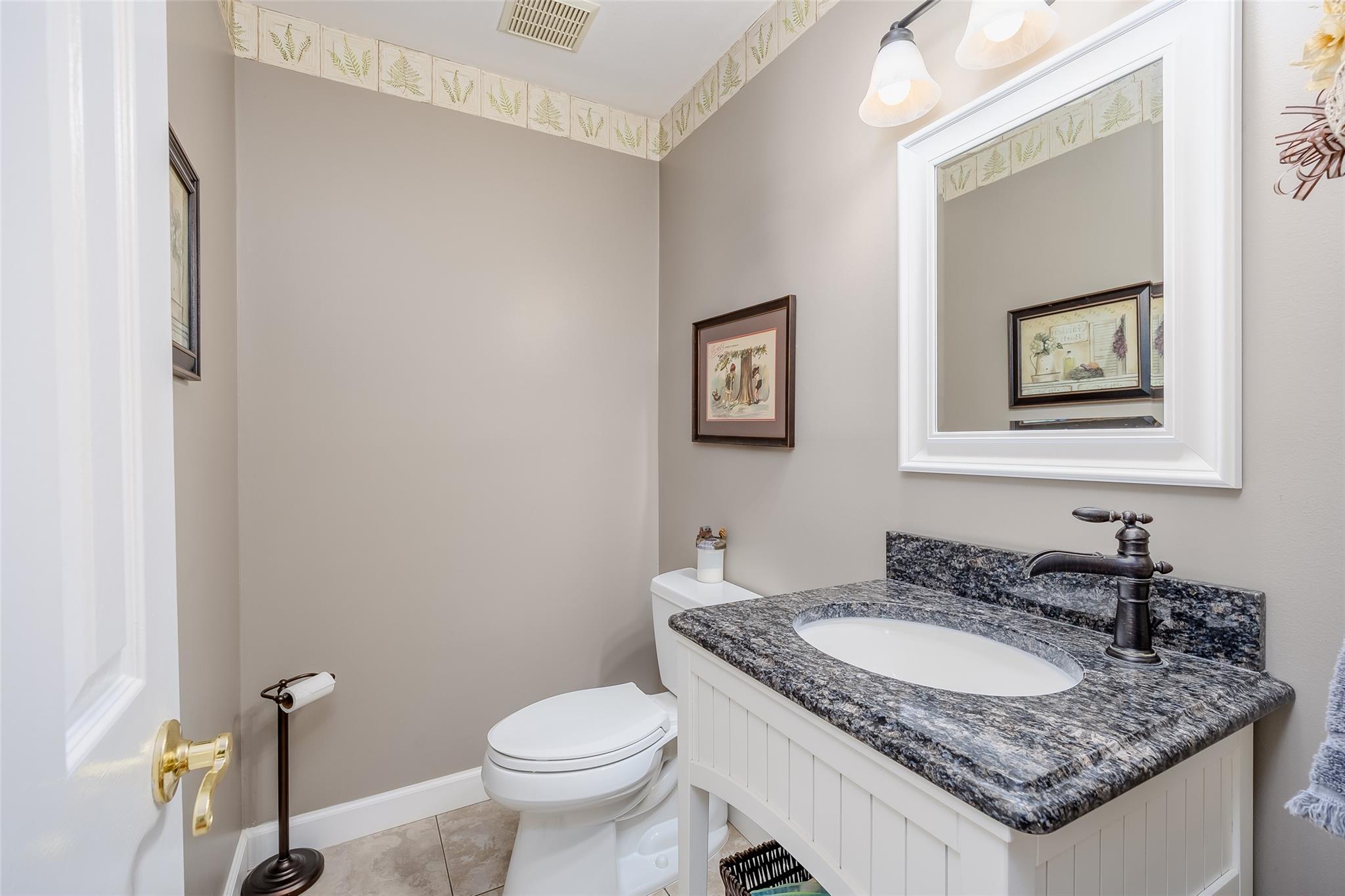 Single Family Nadworny  Suffolk County, NY 11790, MLS-868723-28
