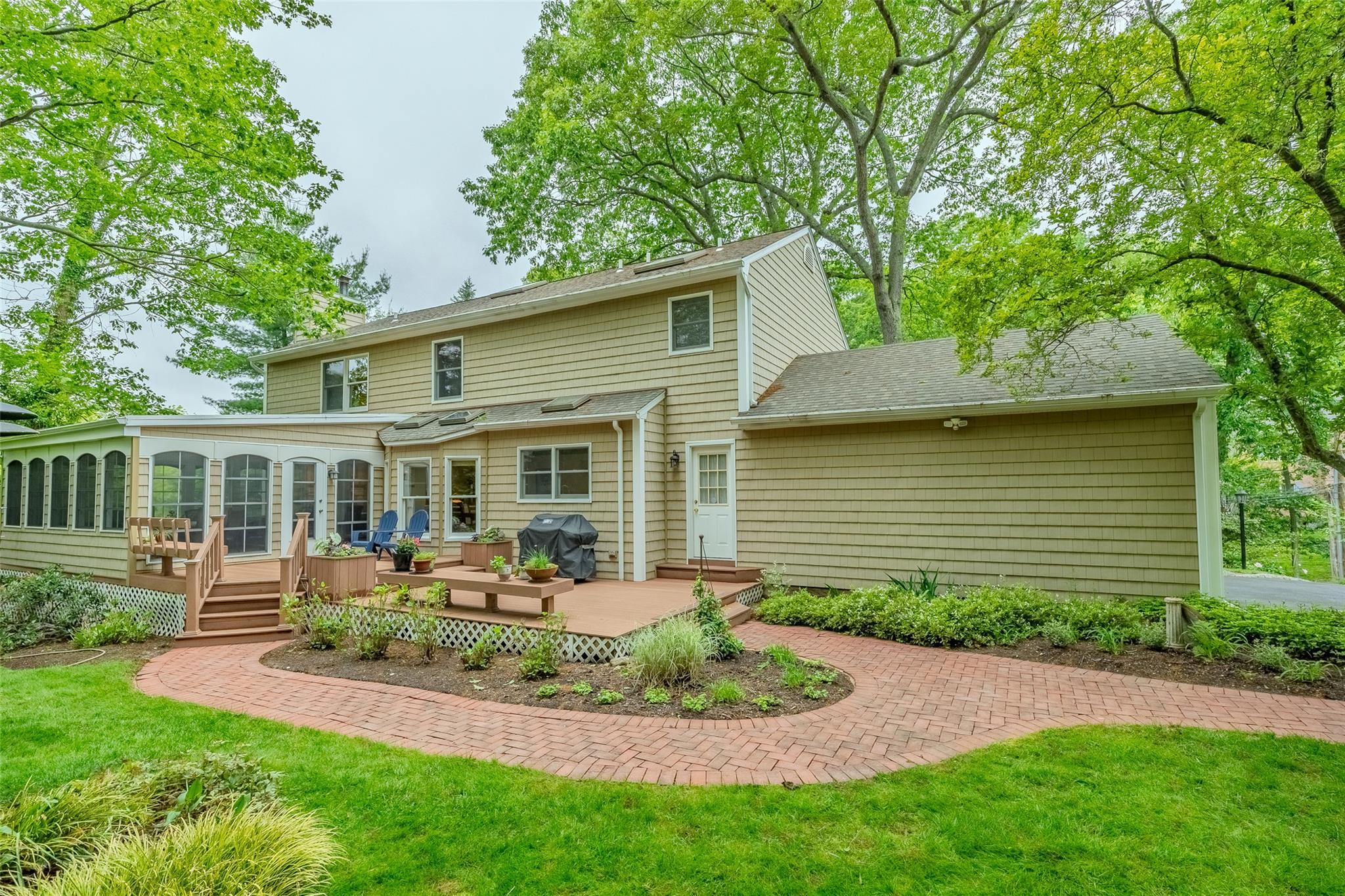 Single Family Nadworny  Suffolk County, NY 11790, MLS-868723-5