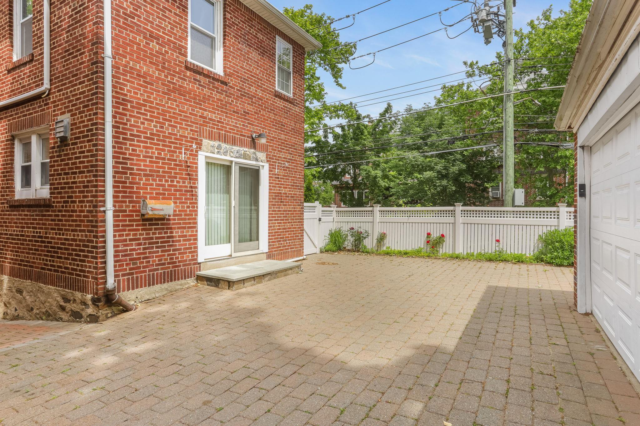 Single Family Tyndall  Bronx, NY 10471, MLS-868729-29