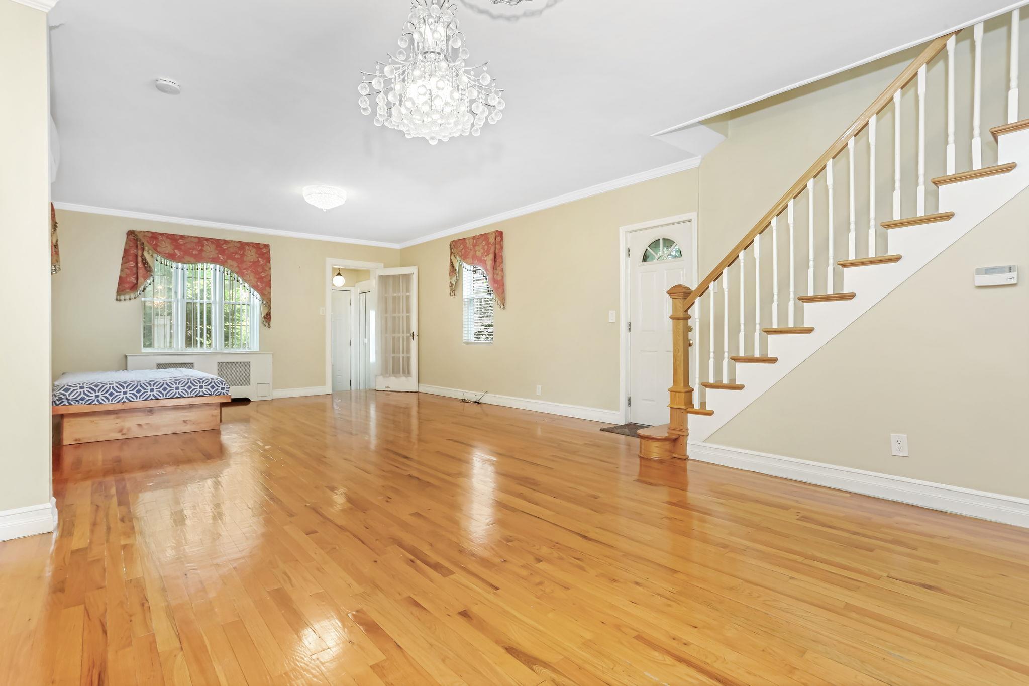 Single Family Tyndall  Bronx, NY 10471, MLS-868729-3