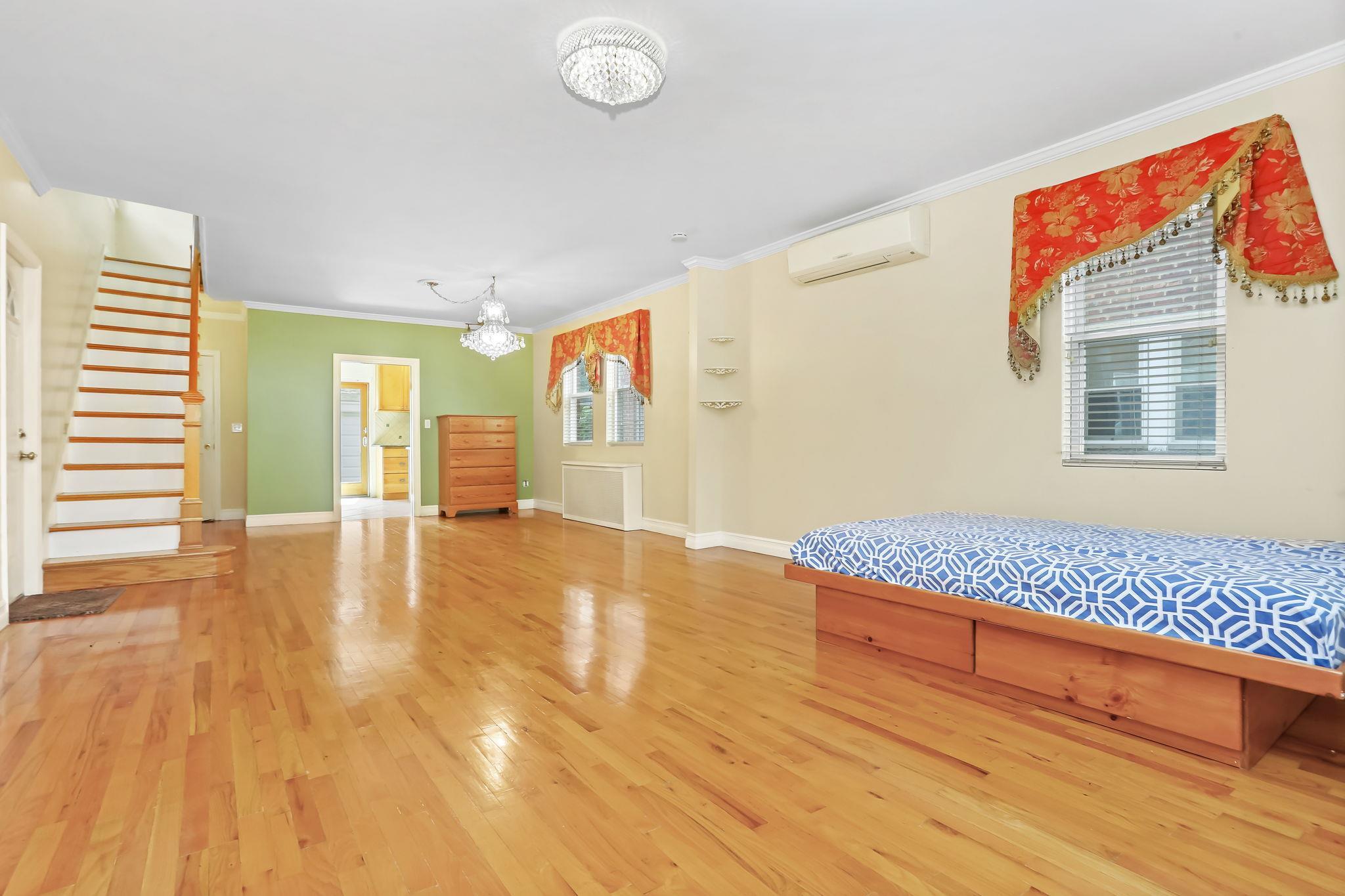 Single Family Tyndall  Bronx, NY 10471, MLS-868729-5