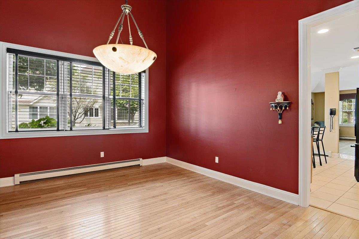 Condo Harbor View  Nassau County, NY 11050, MLS-868733-11