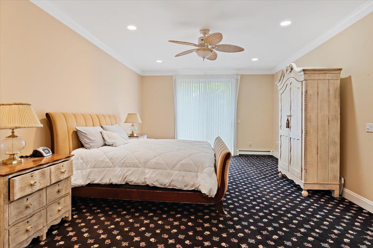 Condo Harbor View  Nassau County, NY 11050, MLS-868733-13