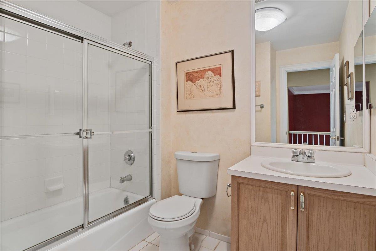Condo Harbor View  Nassau County, NY 11050, MLS-868733-19