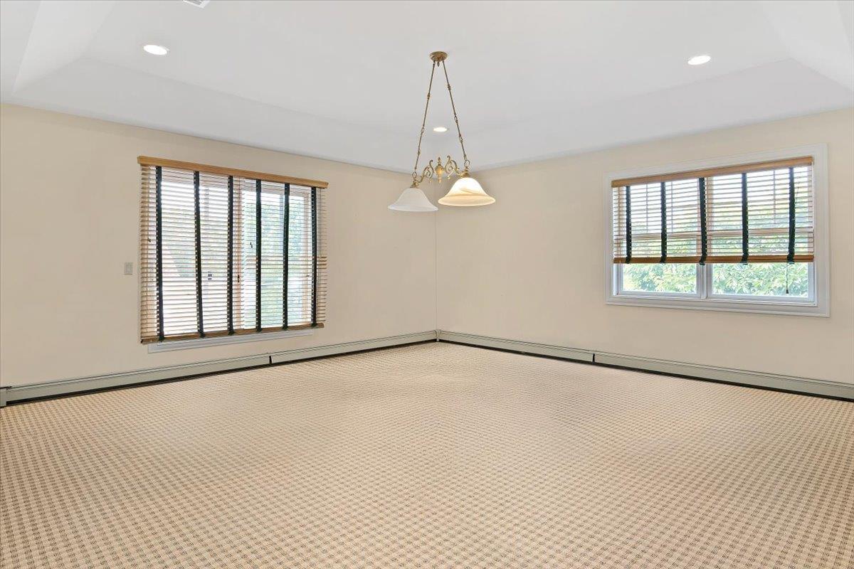 Condo Harbor View  Nassau County, NY 11050, MLS-868733-22
