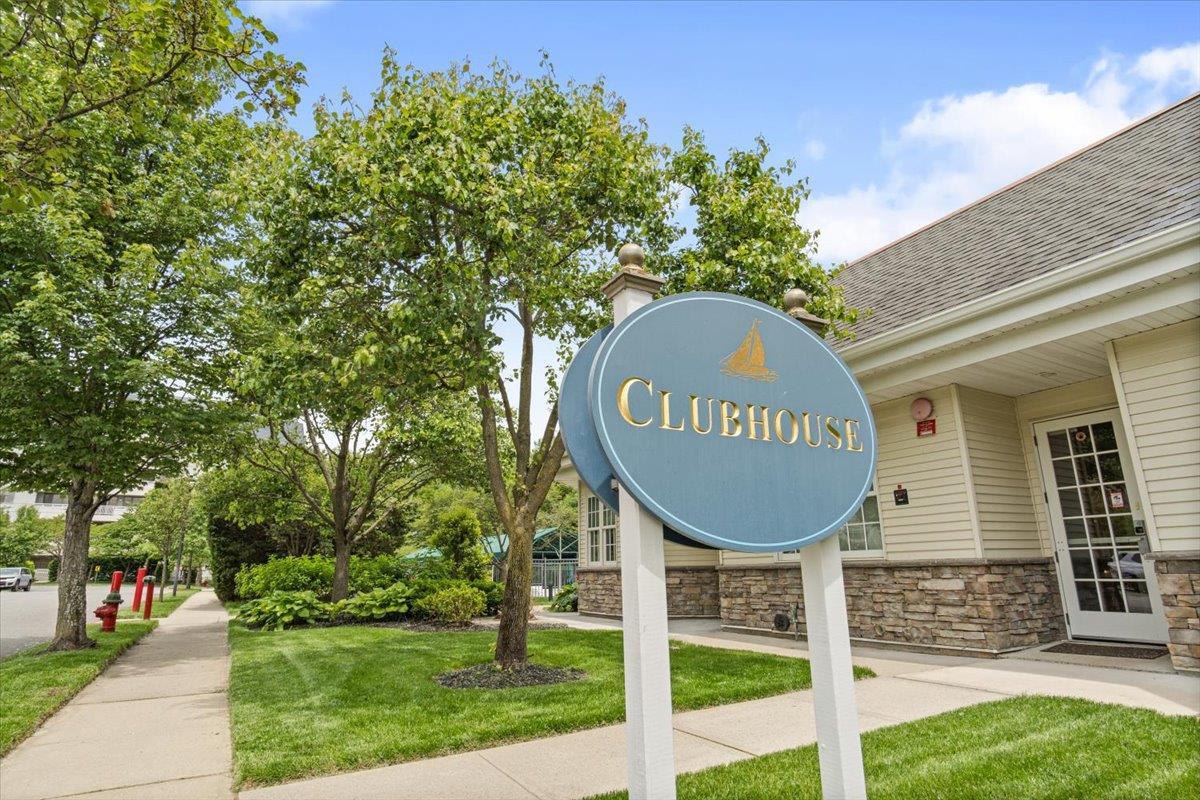Condo Harbor View  Nassau County, NY 11050, MLS-868733-27