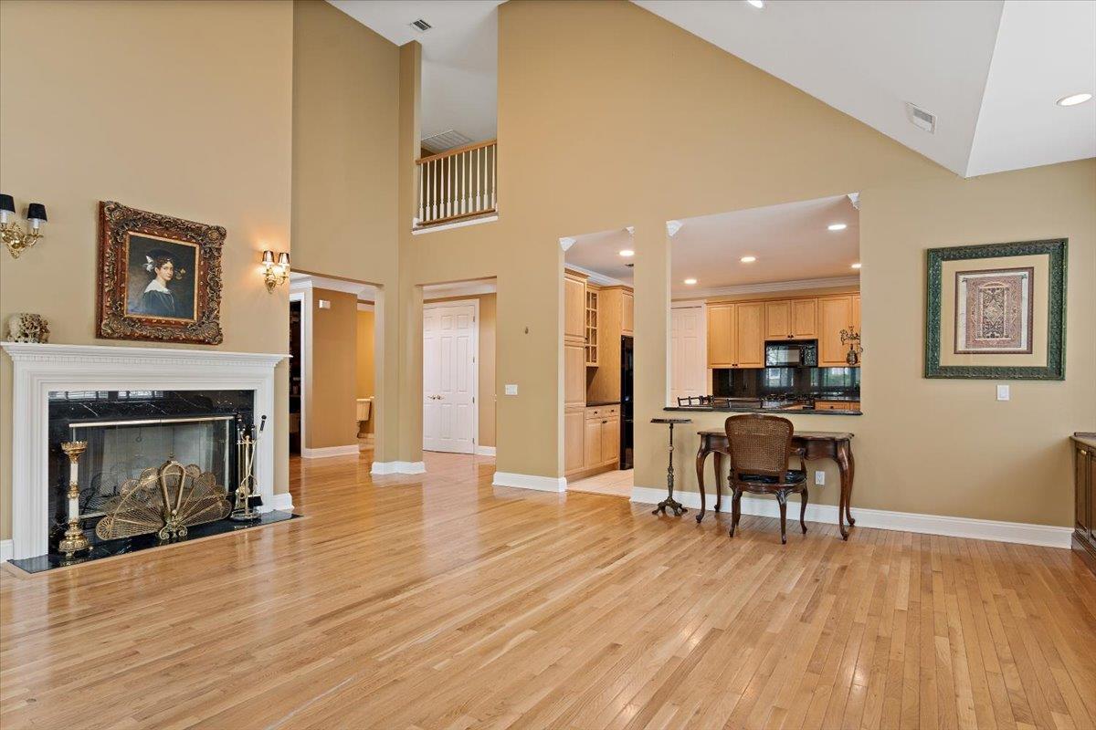 Condo Harbor View  Nassau County, NY 11050, MLS-868733-3