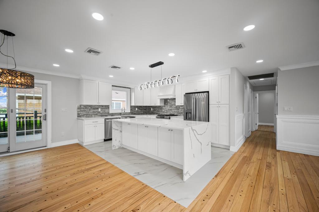 Single Family Saratoga  Nassau County, NY 11561, MLS-868738-19