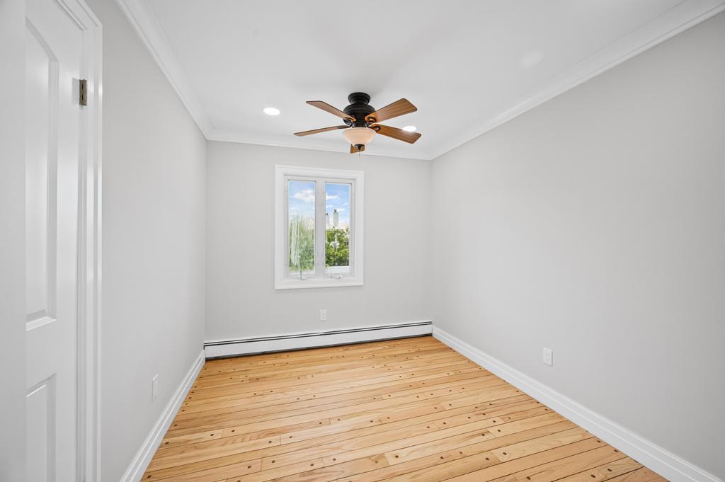 Single Family Saratoga  Nassau County, NY 11561, MLS-868738-24