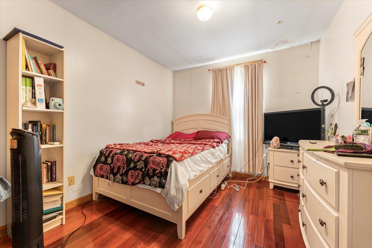 Single Family 179th  Bronx, NY 10460, MLS-868753-20