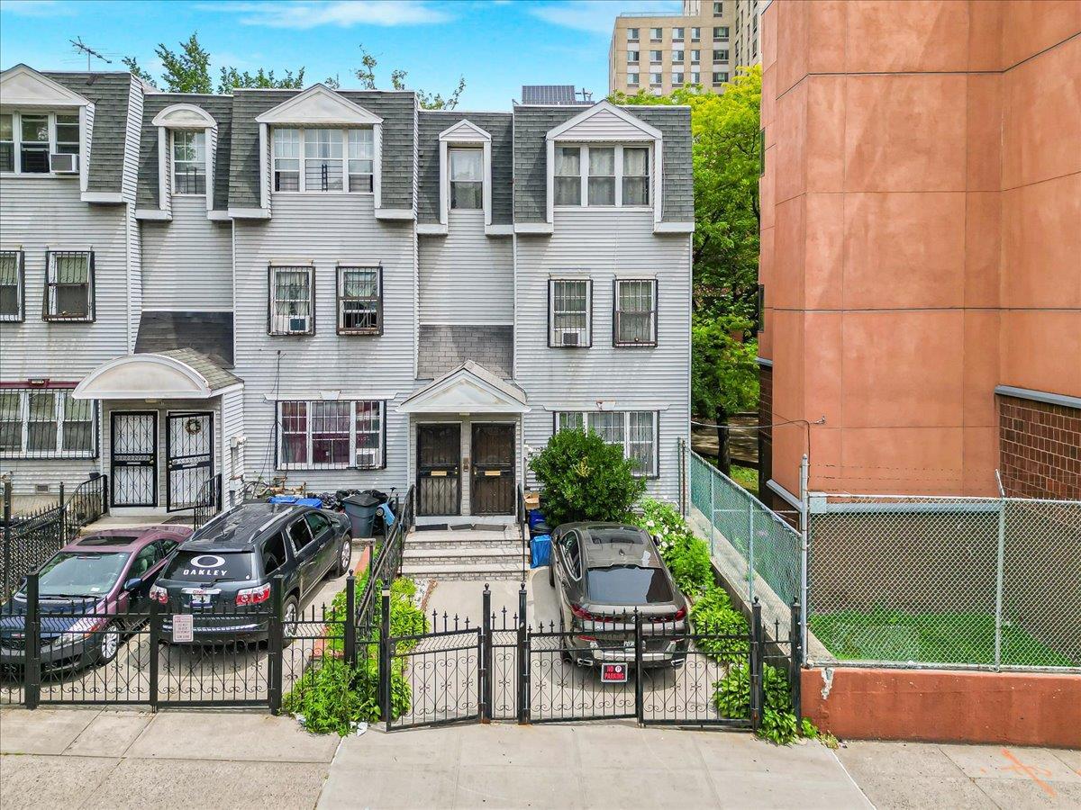 Single Family 179th  Bronx, NY 10460, MLS-868753-24