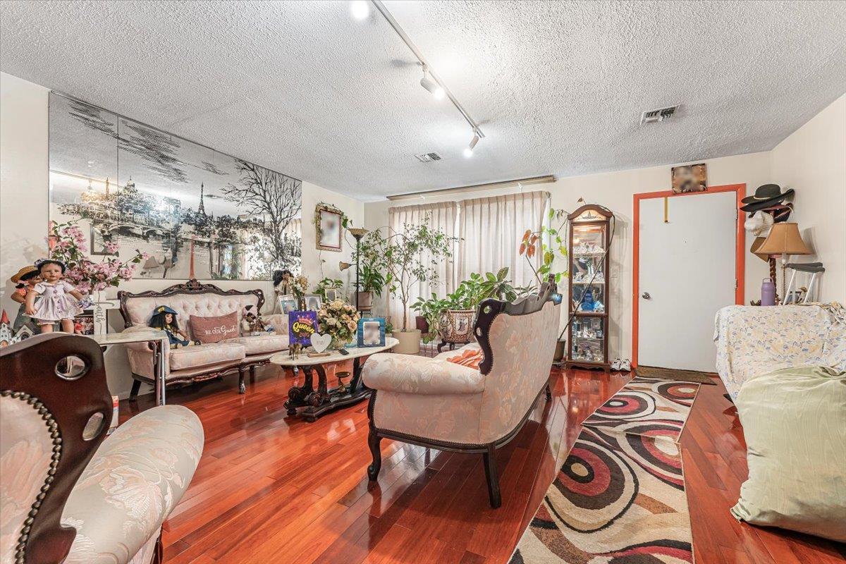 Single Family 179th  Bronx, NY 10460, MLS-868753-6