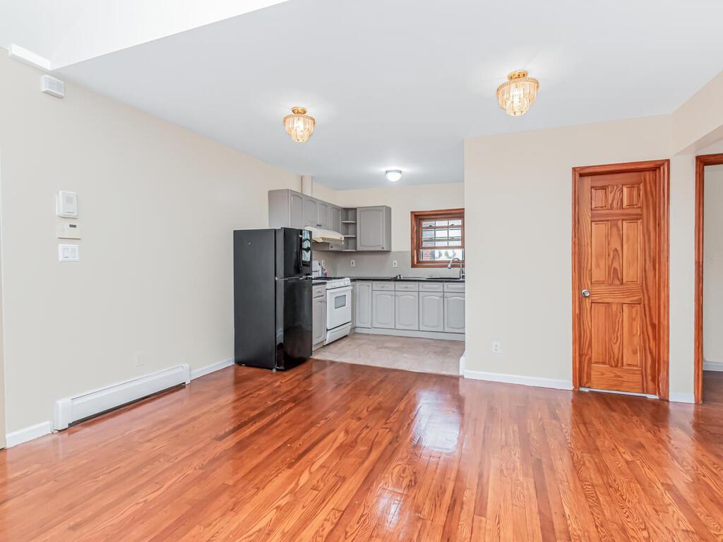 Single Family 146th  Queens, NY 11355, MLS-868758-8