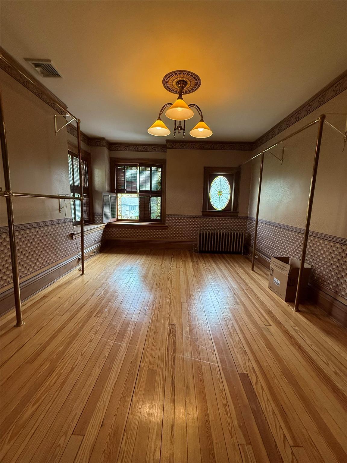 Single Family Ridge  Queens, NY 11363, MLS-868784-20