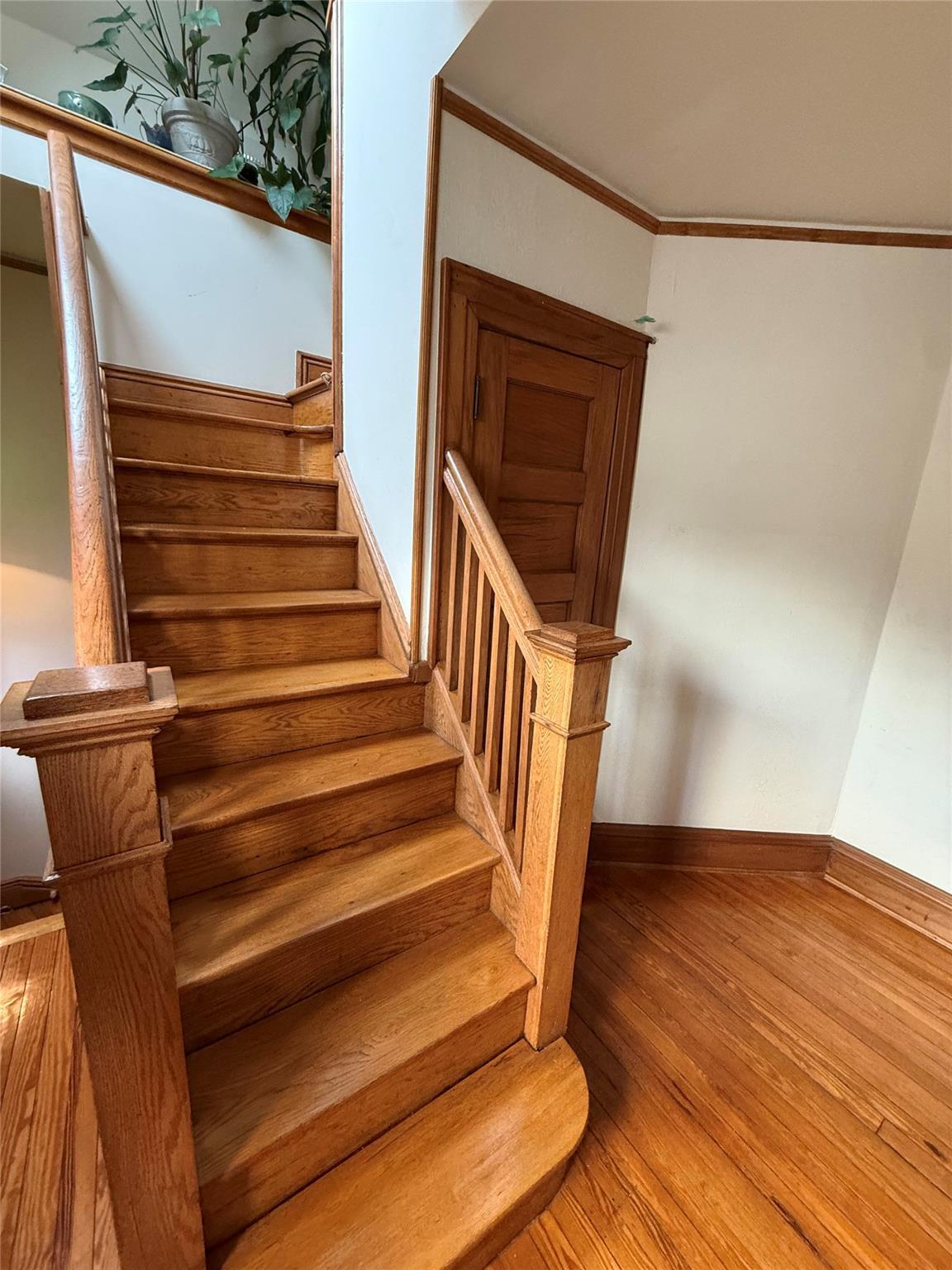 Single Family Ridge  Queens, NY 11363, MLS-868784-23