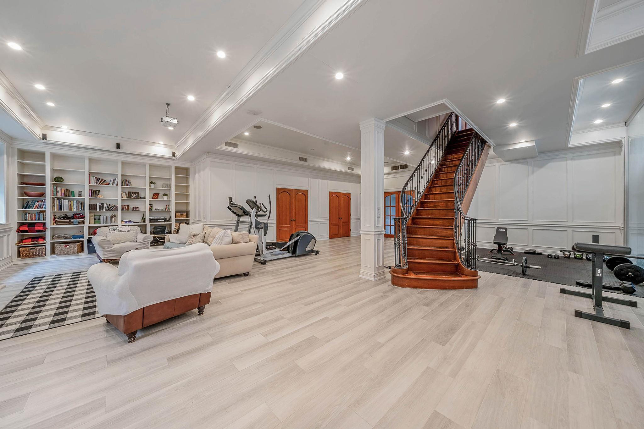 Single Family Radnor  Queens, NY 11432, MLS-868797-27