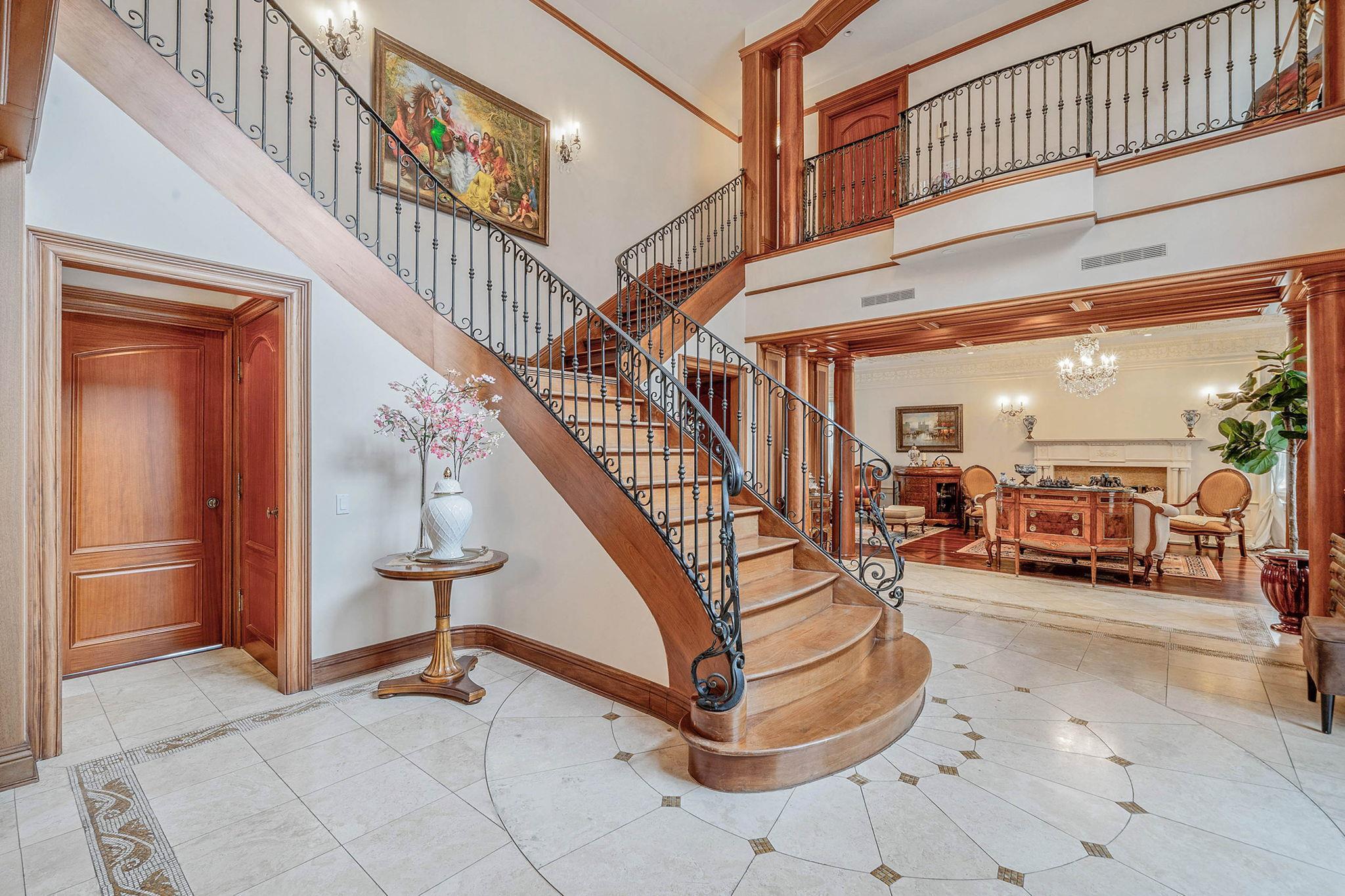 Single Family Radnor  Queens, NY 11432, MLS-868797-4