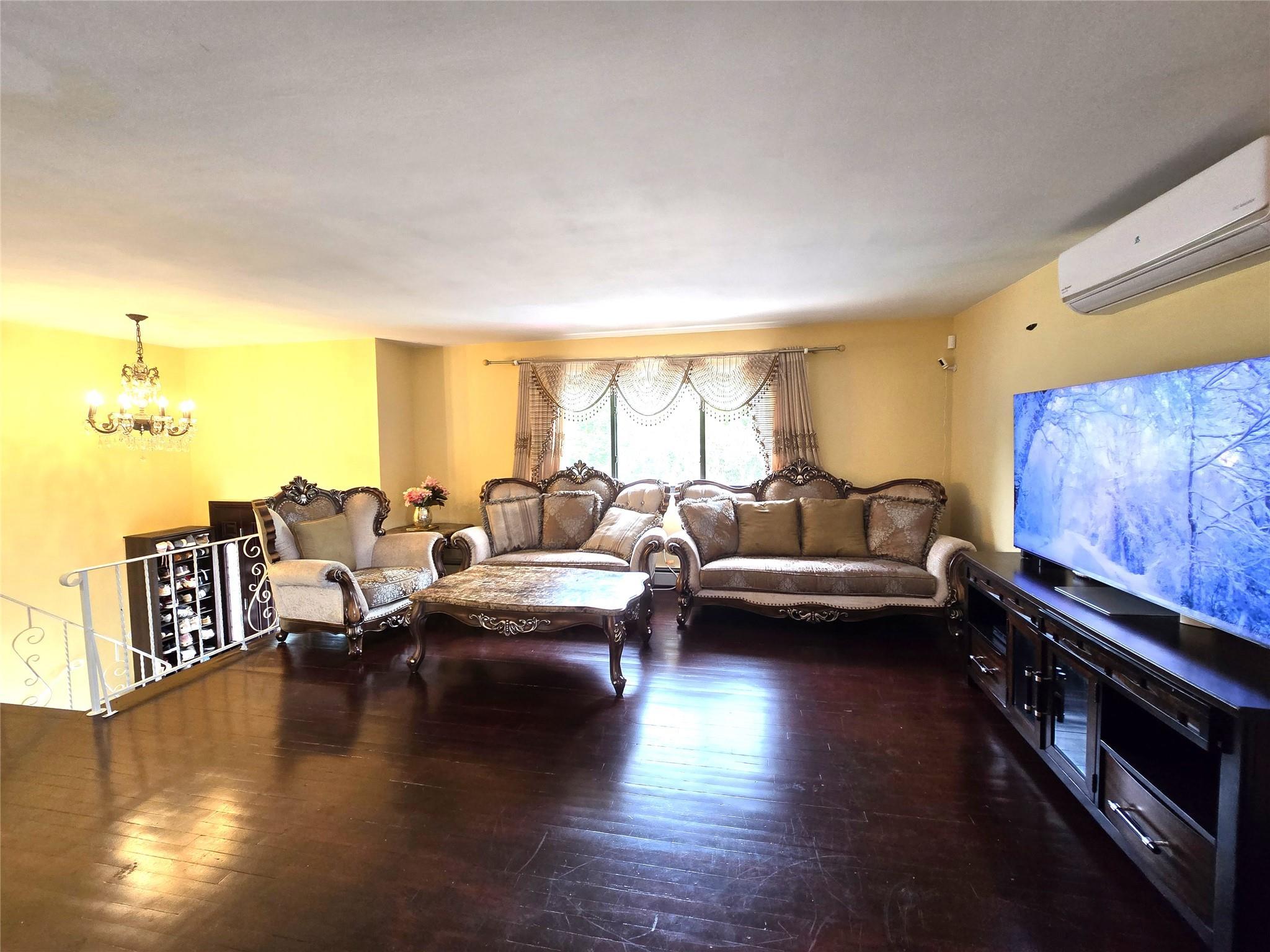 Single Family Terry  Nassau County, NY 11753, MLS-868807-14
