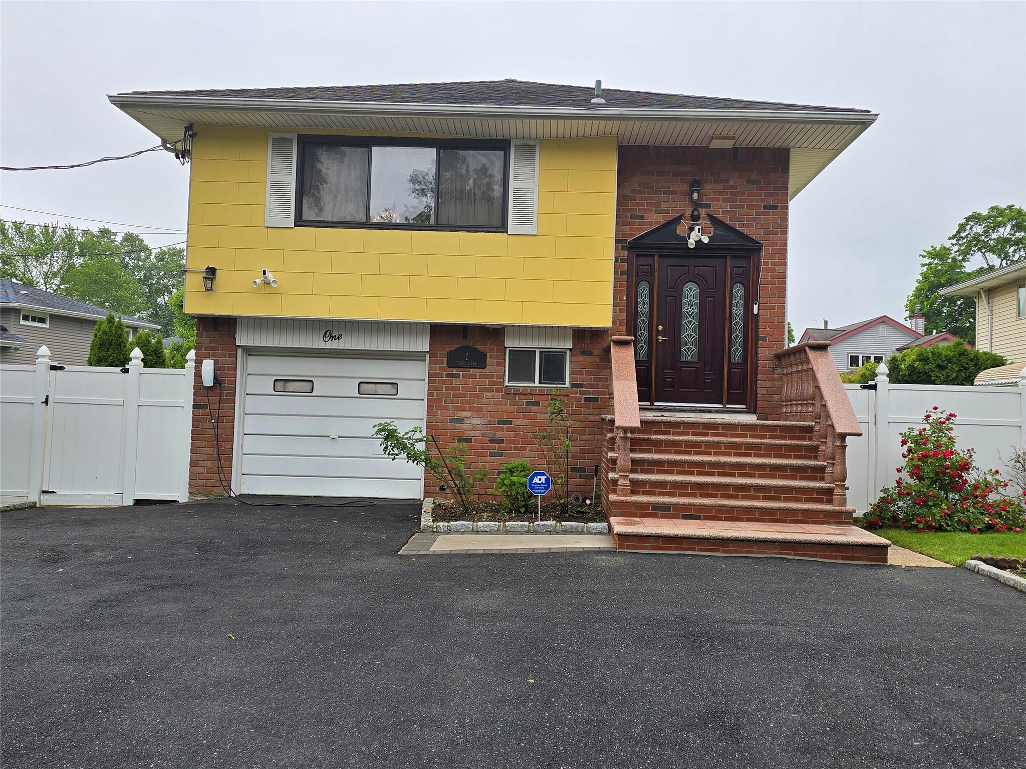 Single Family Terry  Nassau County, NY 11753, MLS-868807-16
