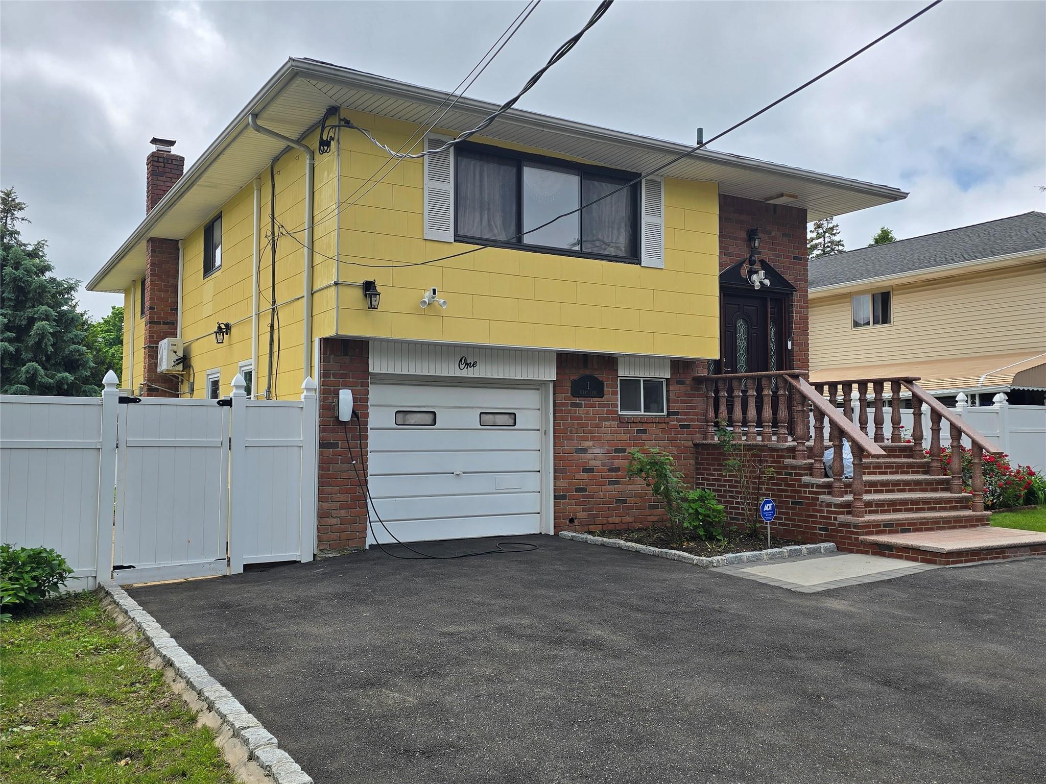 Single Family Terry  Nassau County, NY 11753, MLS-868807-2