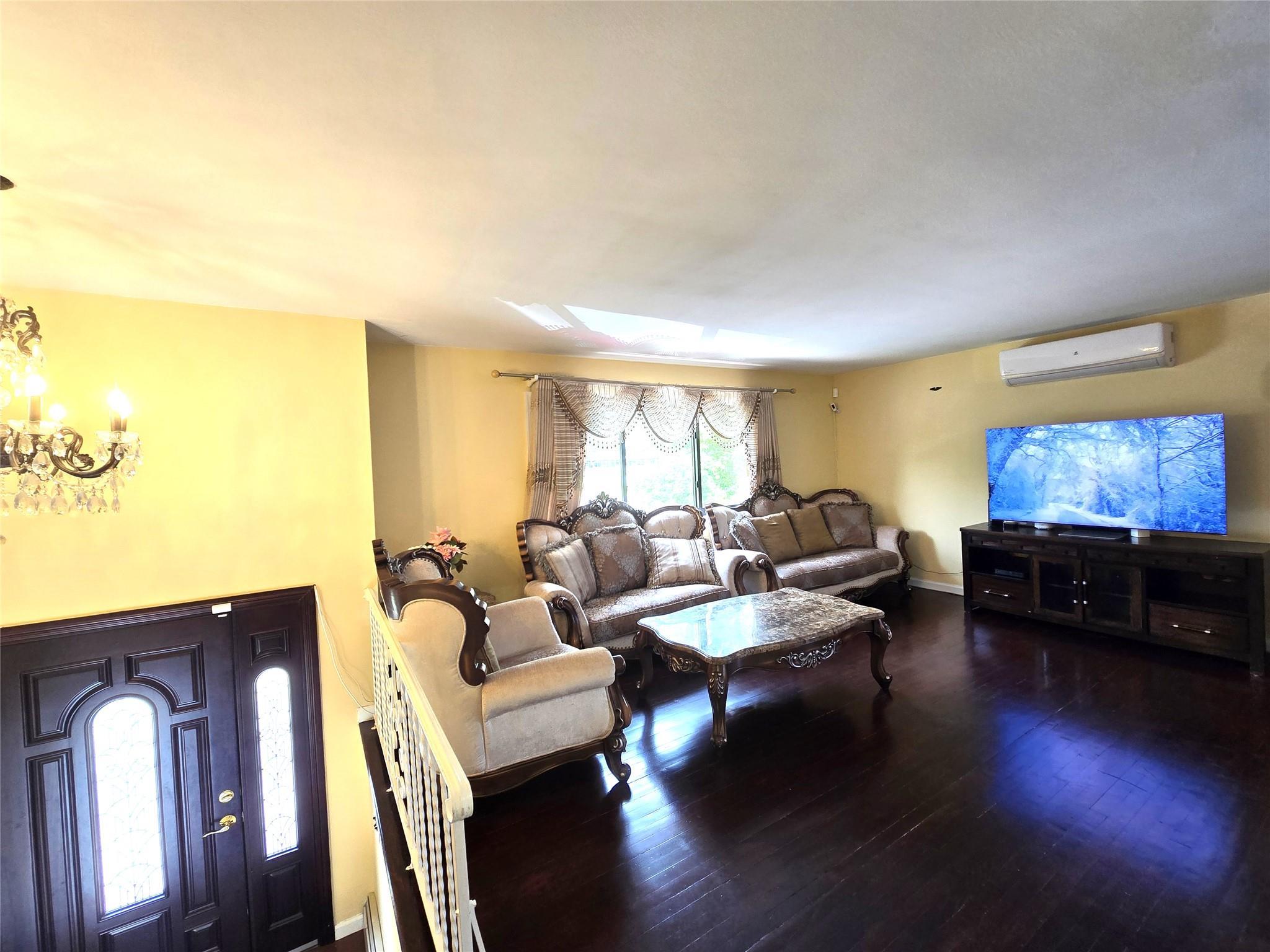Single Family Terry  Nassau County, NY 11753, MLS-868807-8