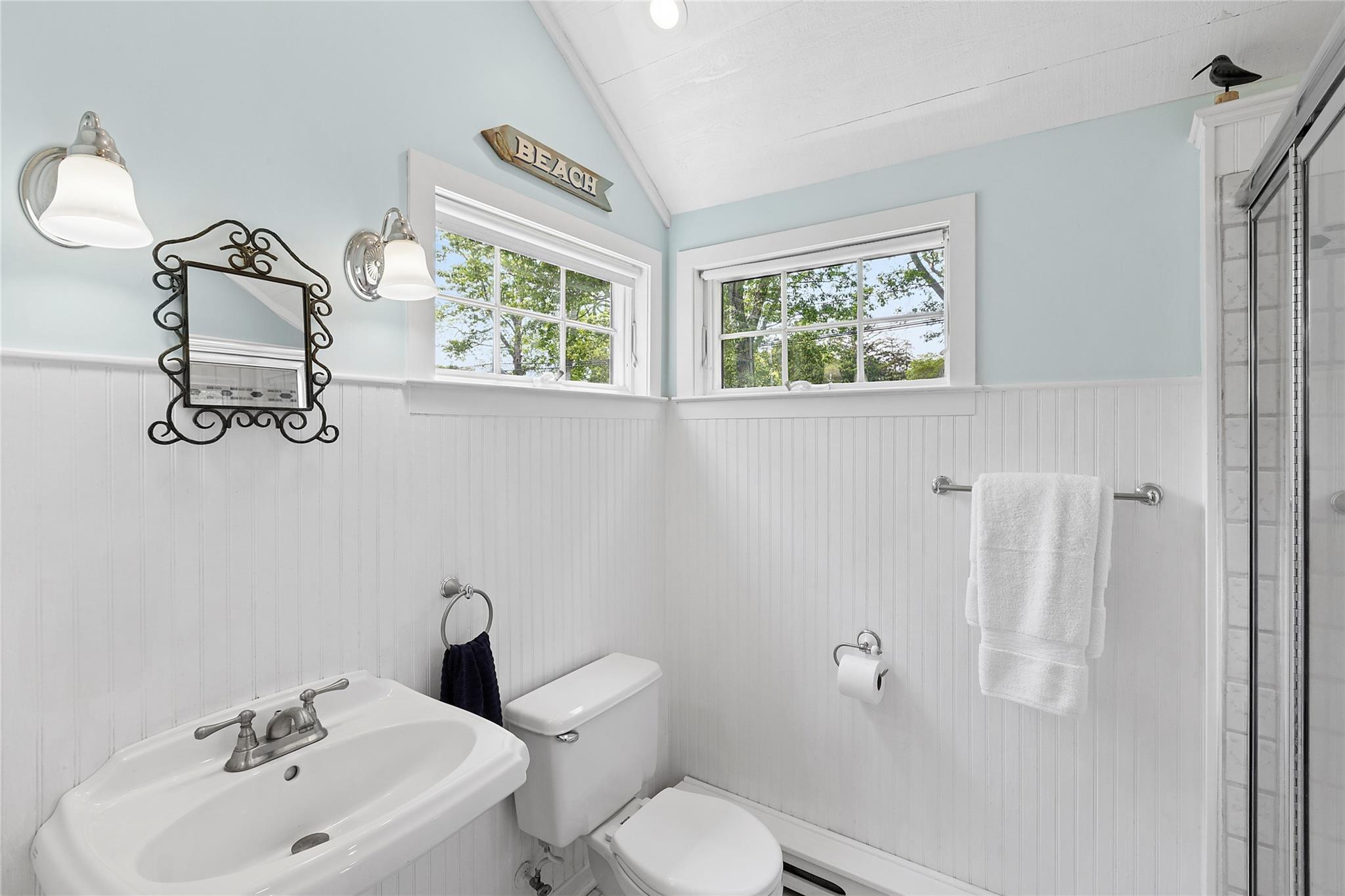 Single Family Maidstone  Suffolk County, NY 11937, MLS-868815-12