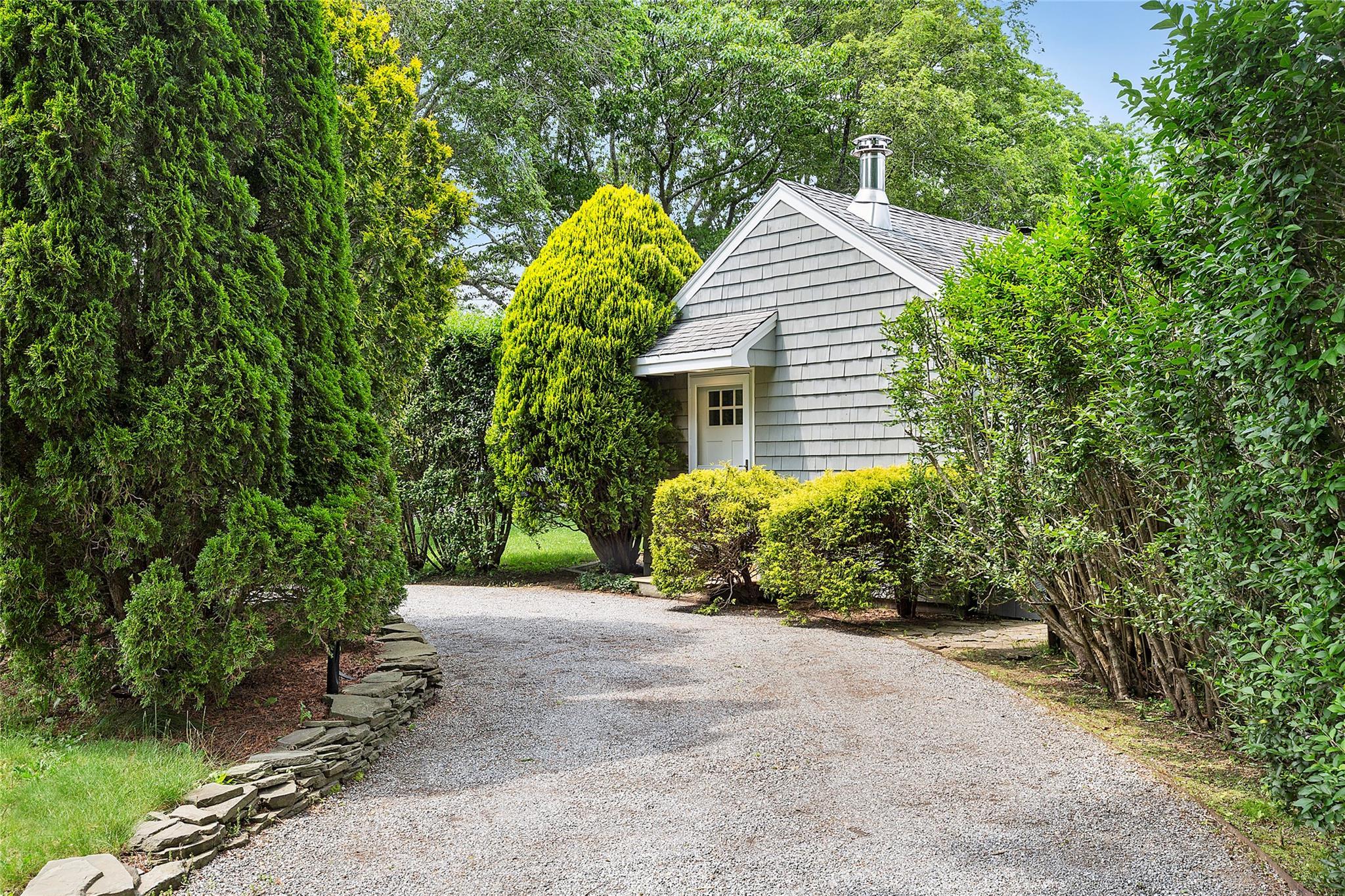 Single Family Maidstone  Suffolk County, NY 11937, MLS-868815-14
