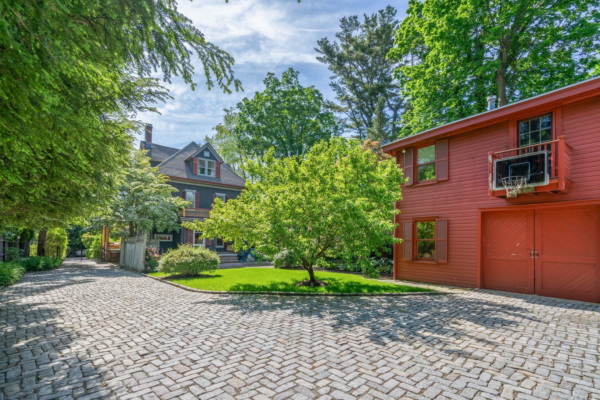 Single Family Ivy  Nassau County, NY 11771, MLS-868821-28