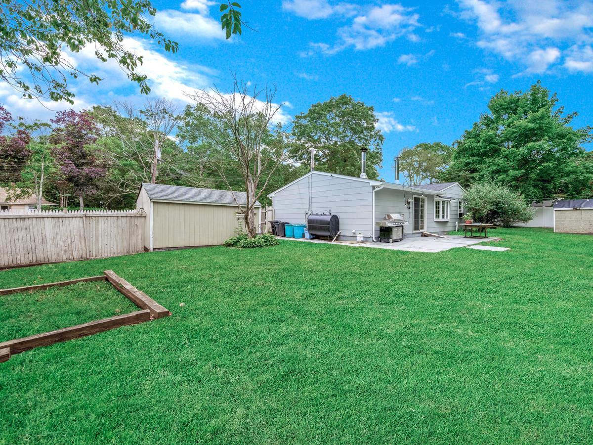 Single Family Pinetop  Suffolk County, NY 11967, MLS-868822-15